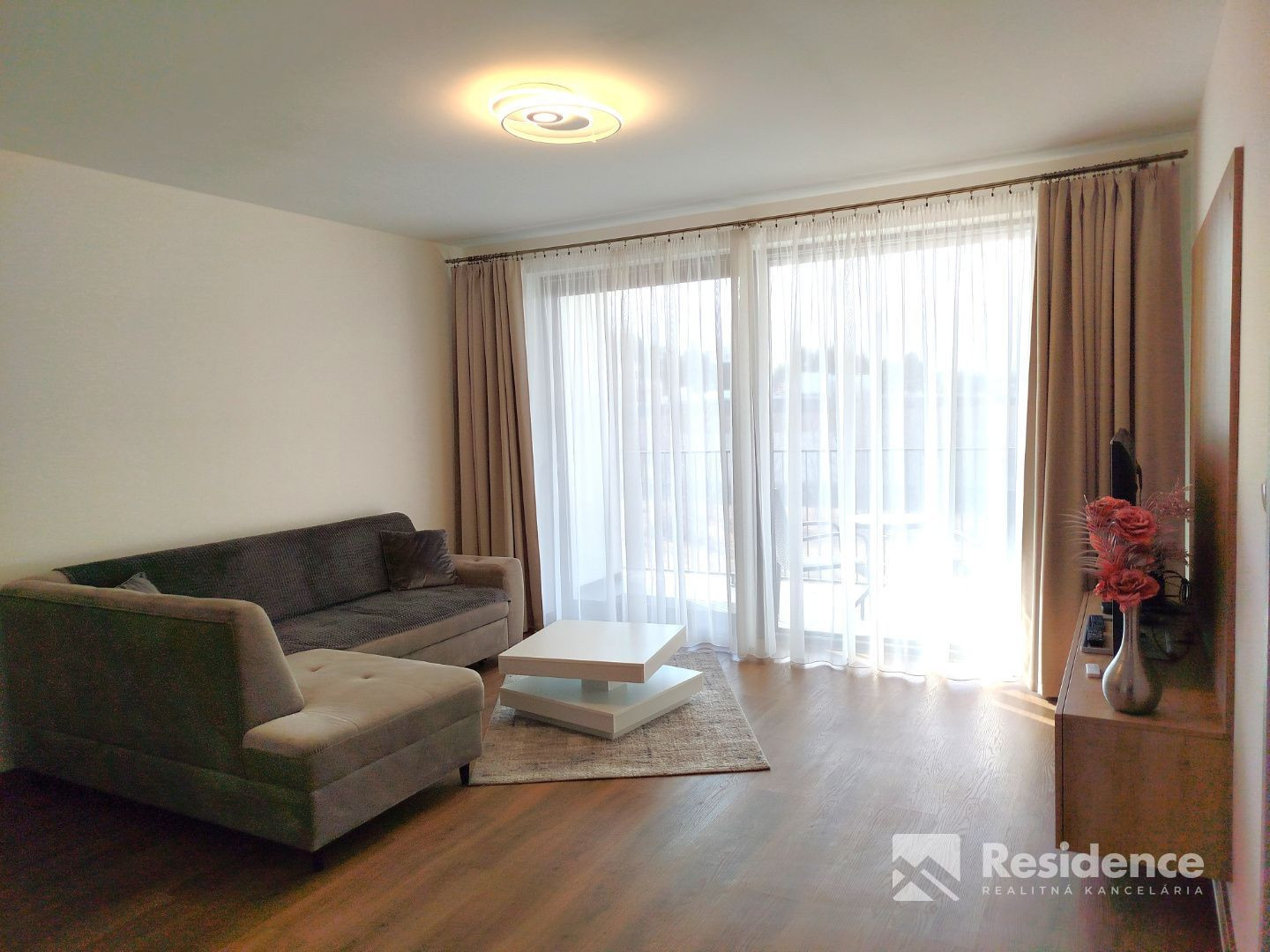 REZERVOVANÉ: Krásny dvojizbový byt v novostavbe na prenájom