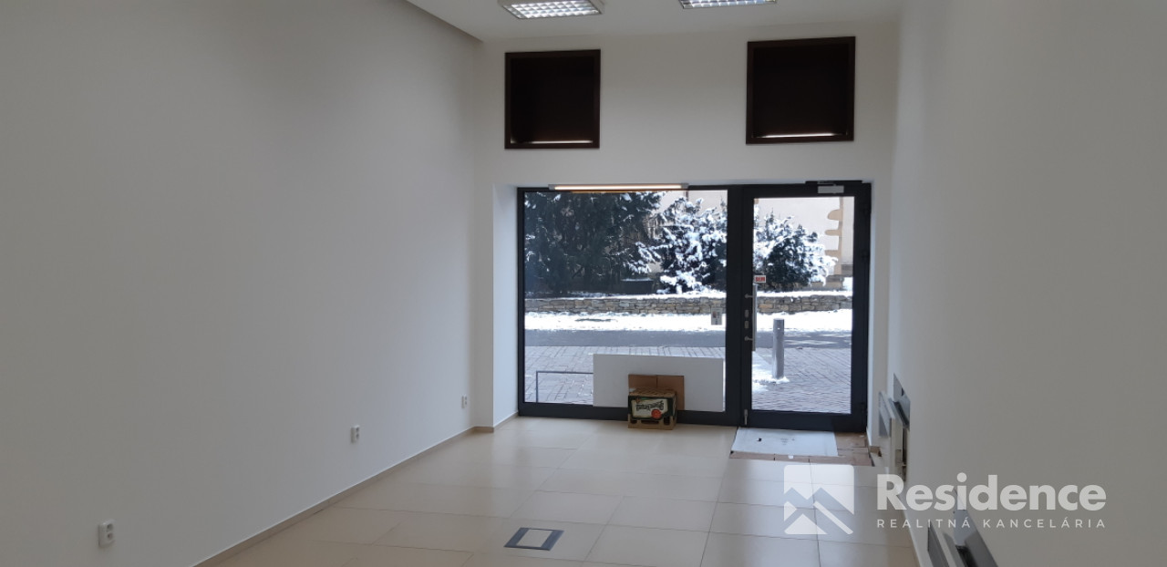 Obchodný priestor na prenájom - pešia zóna Liptovský Mikuláš