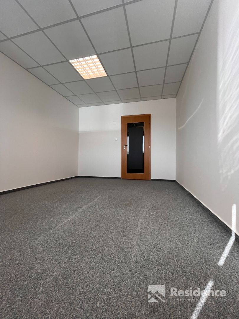 Kancelária v modernej budove v LM na prenájom