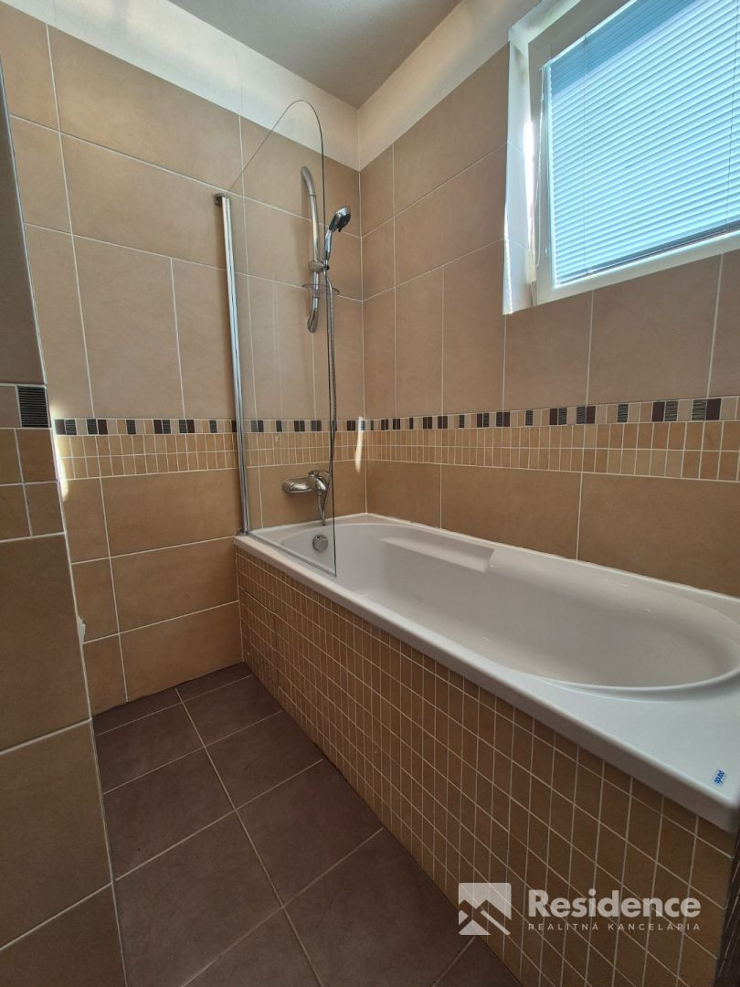 2 izbový byt v centre na prenájom - Liptovský Mikuláš