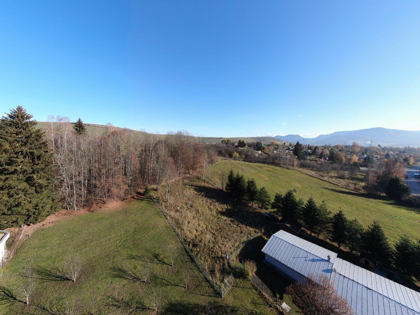 Stavebný pozemok s pekným výhľadom na predaj, Liptovský Mikuláš