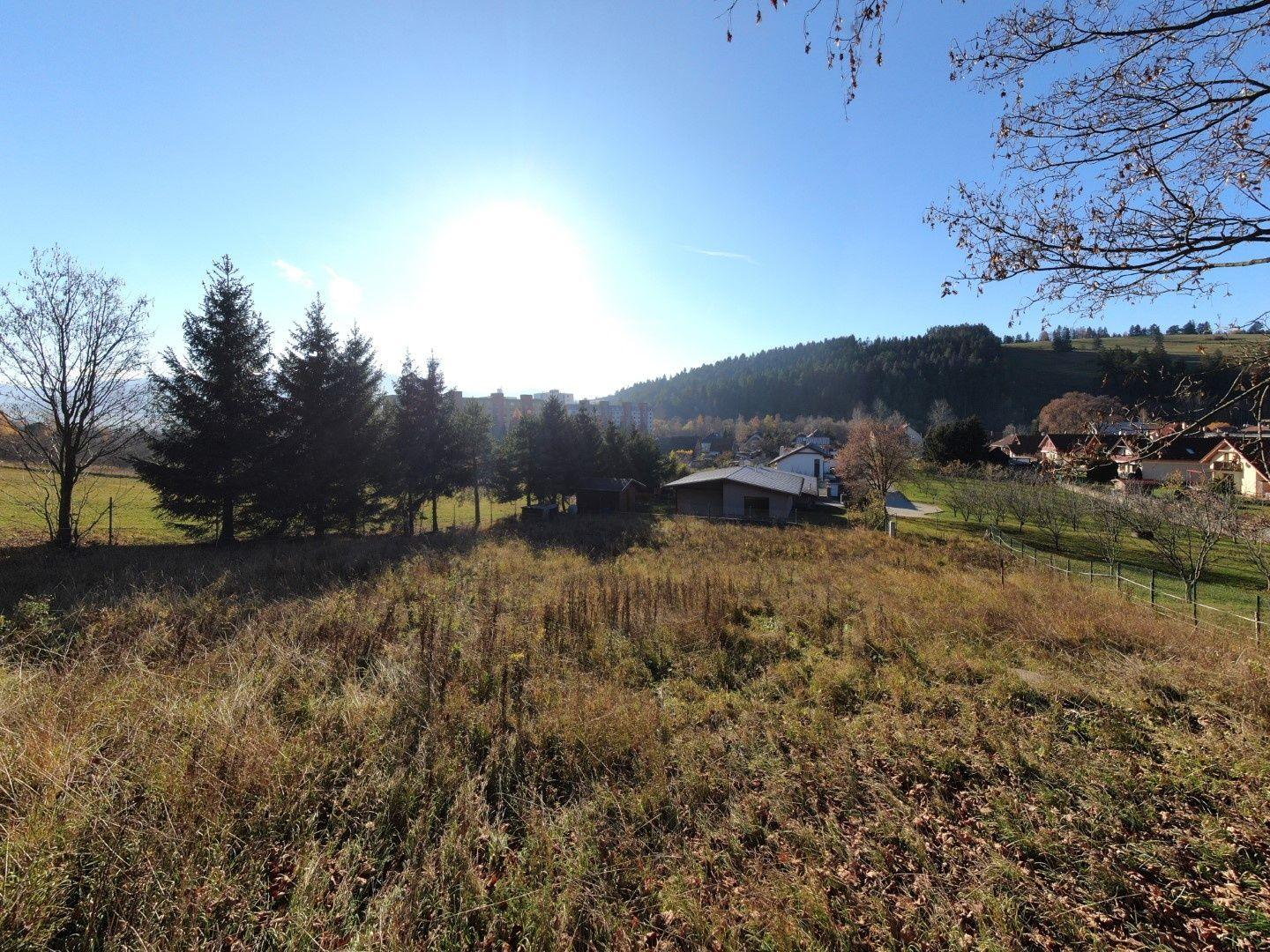 Stavebný pozemok s pekným výhľadom na predaj, Liptovský Mikuláš