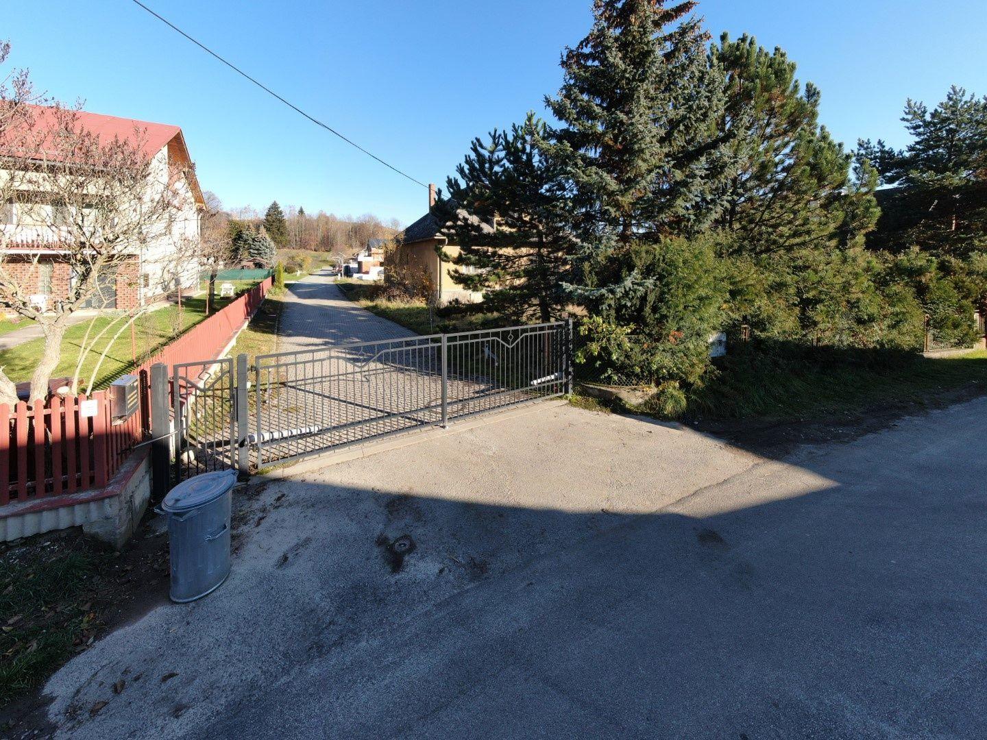 Stavebný pozemok s pekným výhľadom na predaj, Liptovský Mikuláš