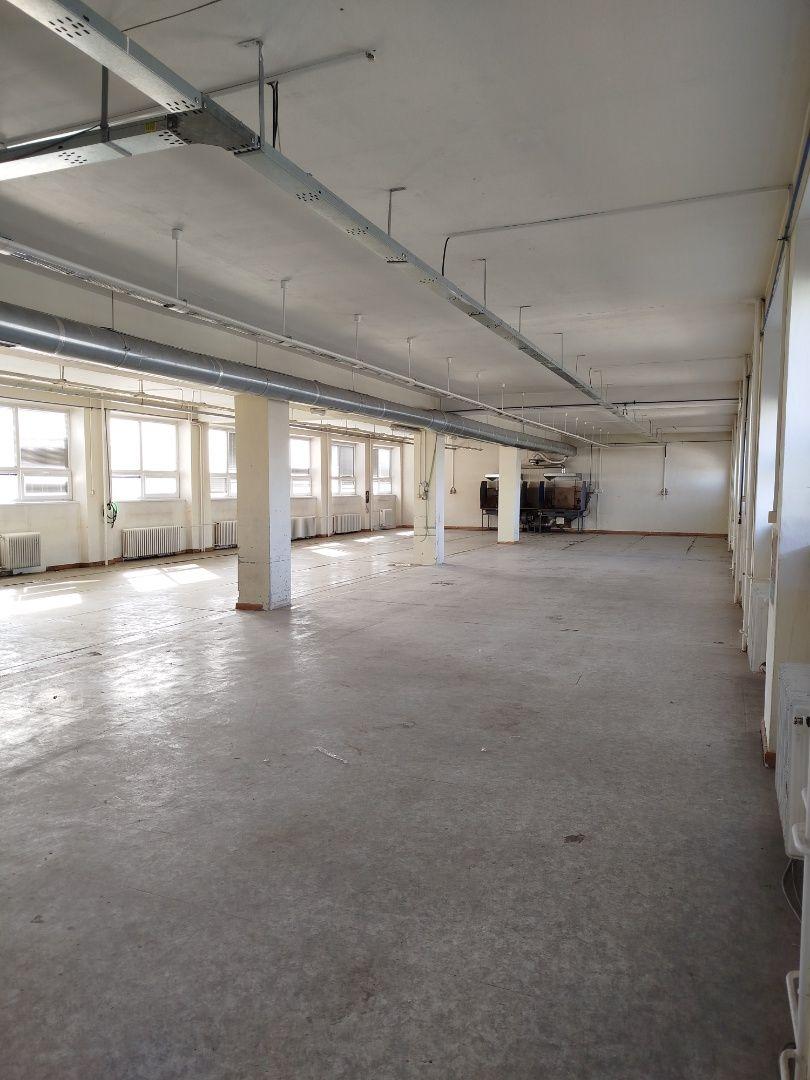 Skladové priestory s nákladným výťahom na prenájom