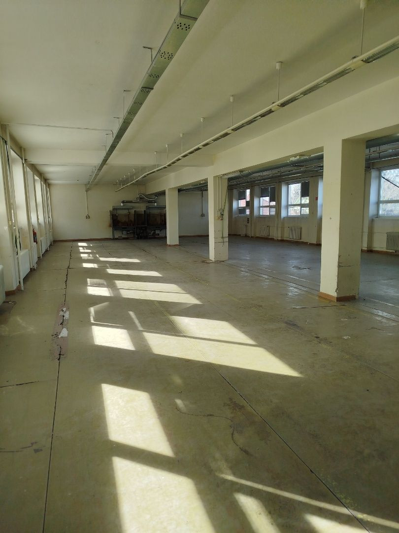 Skladové priestory s nákladným výťahom na prenájom