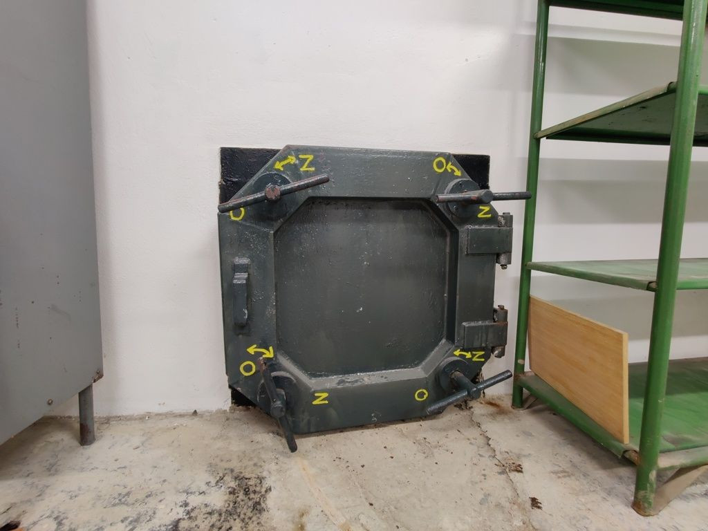 Nebytový priestor - atómový kryt na predaj, centrum Banská Bystrica