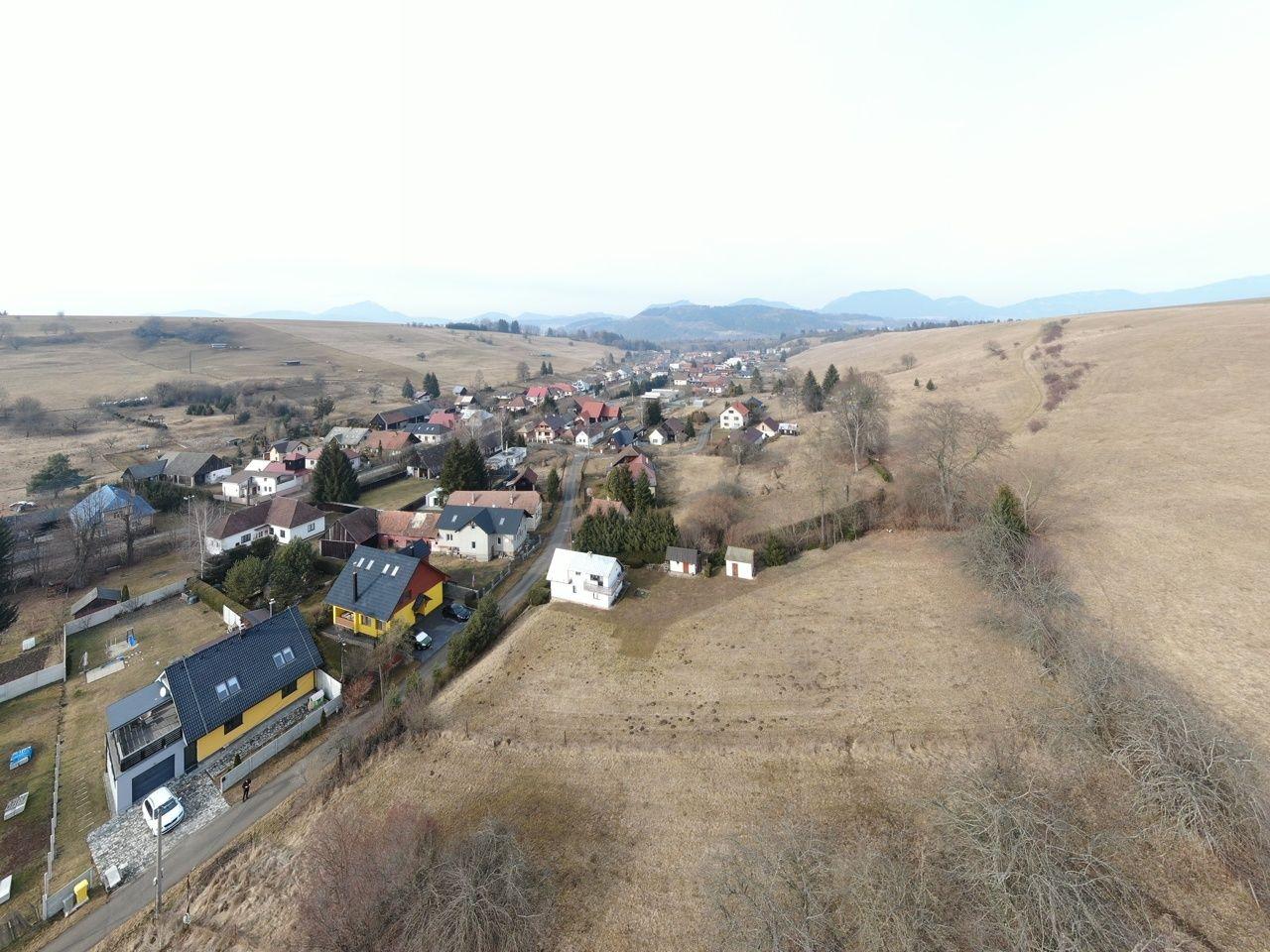 Stavený pozemok na rodinný dom na predaj, Vlachy - Krmeš