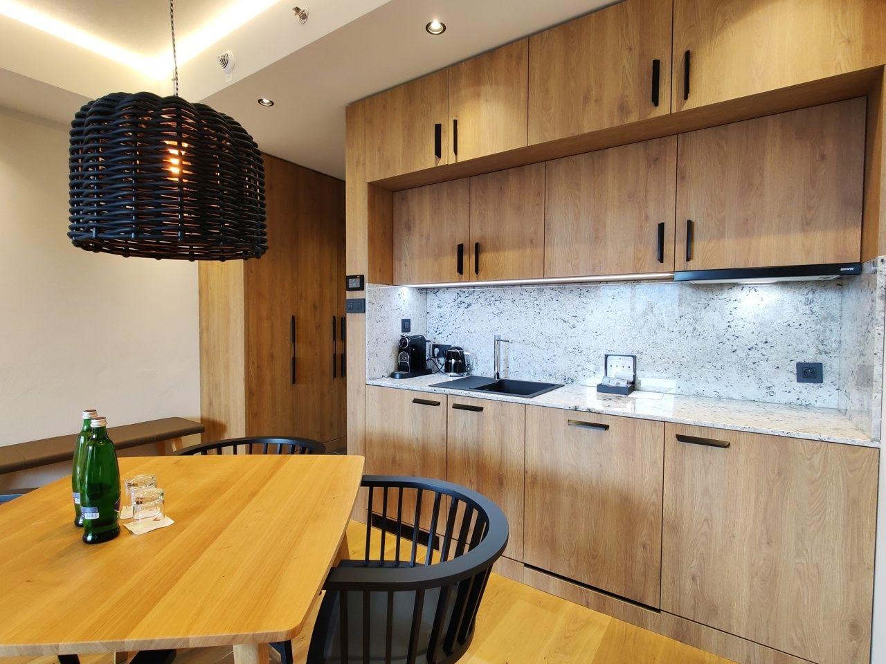 Exkluzívny 1-spálňový apartmán na predaj v Swissôtel Damian Jasna