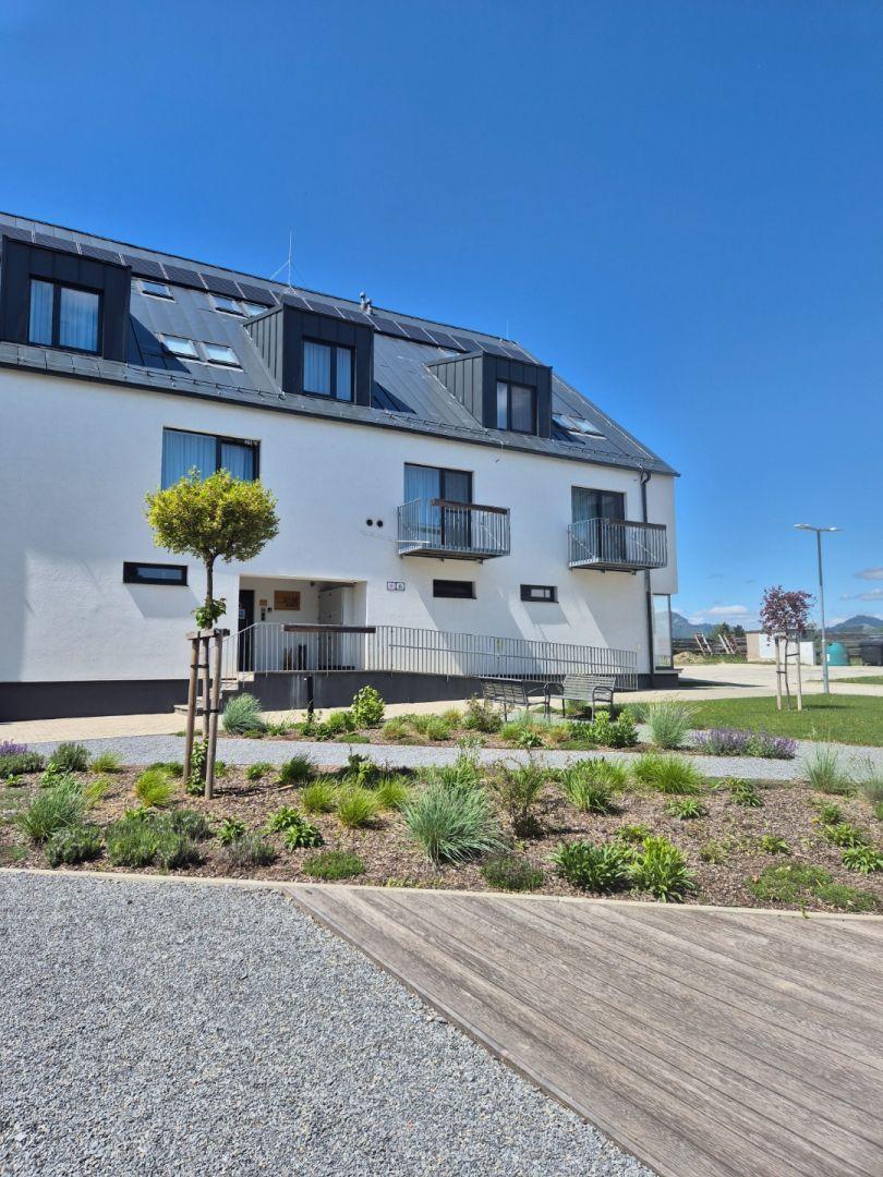 Štýlový 1-izbový apartmán v rezorte Maladinovo – bývajte ako na dovolenke po celý rok!