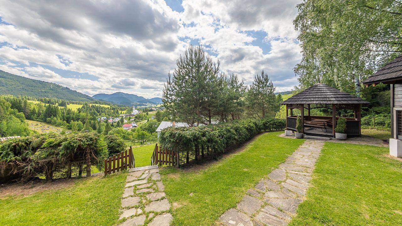 Exkluzívna chata s úžasným výhľadom na predaj, Huty