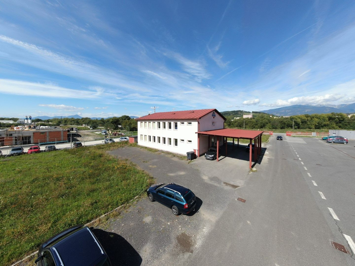 Na Predaj: polyfunkčná budova – Okoličné, Liptovský Mikuláš