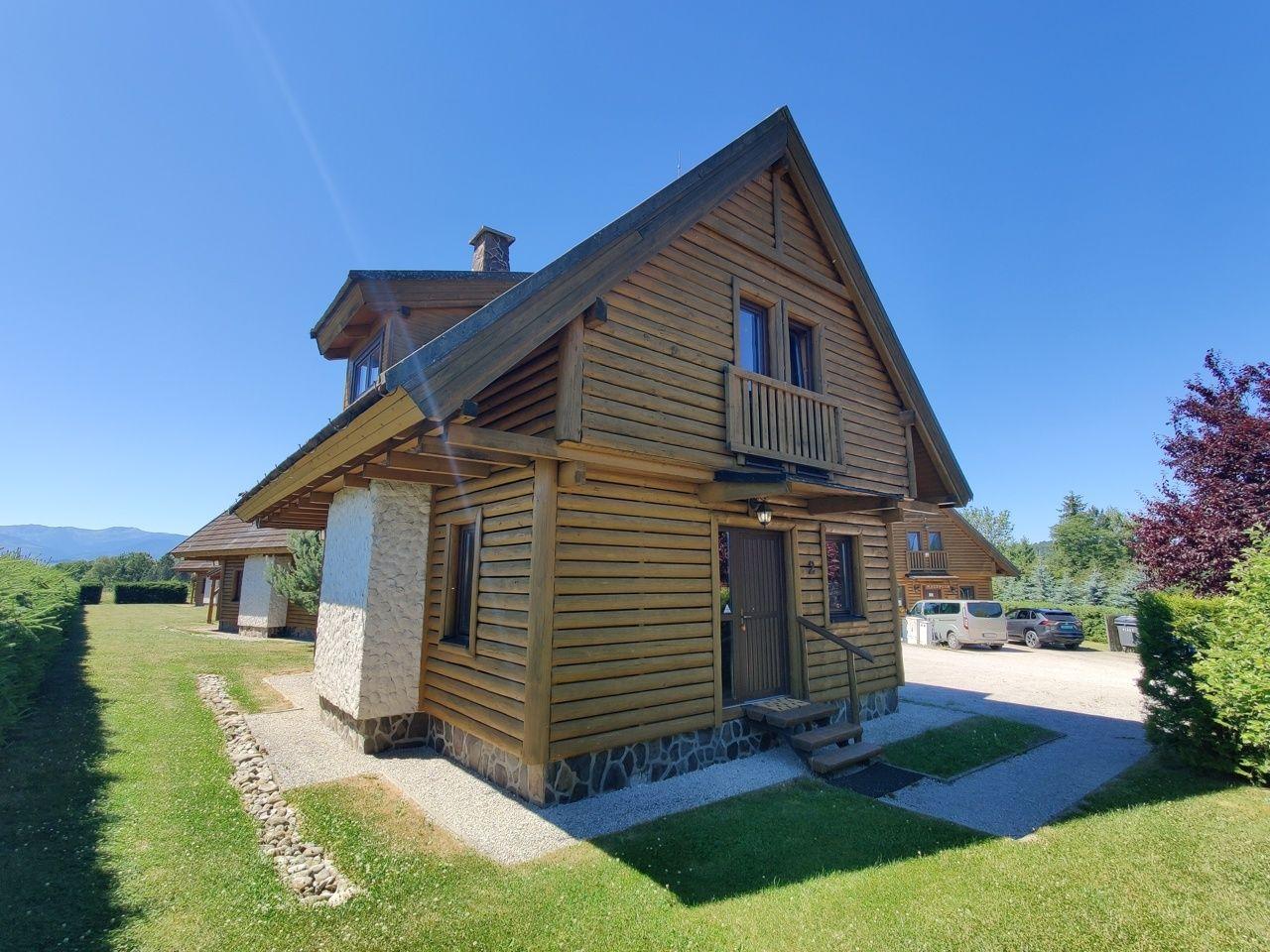 Na predaj štýlové drevenice na brehu Liptovskej Mary