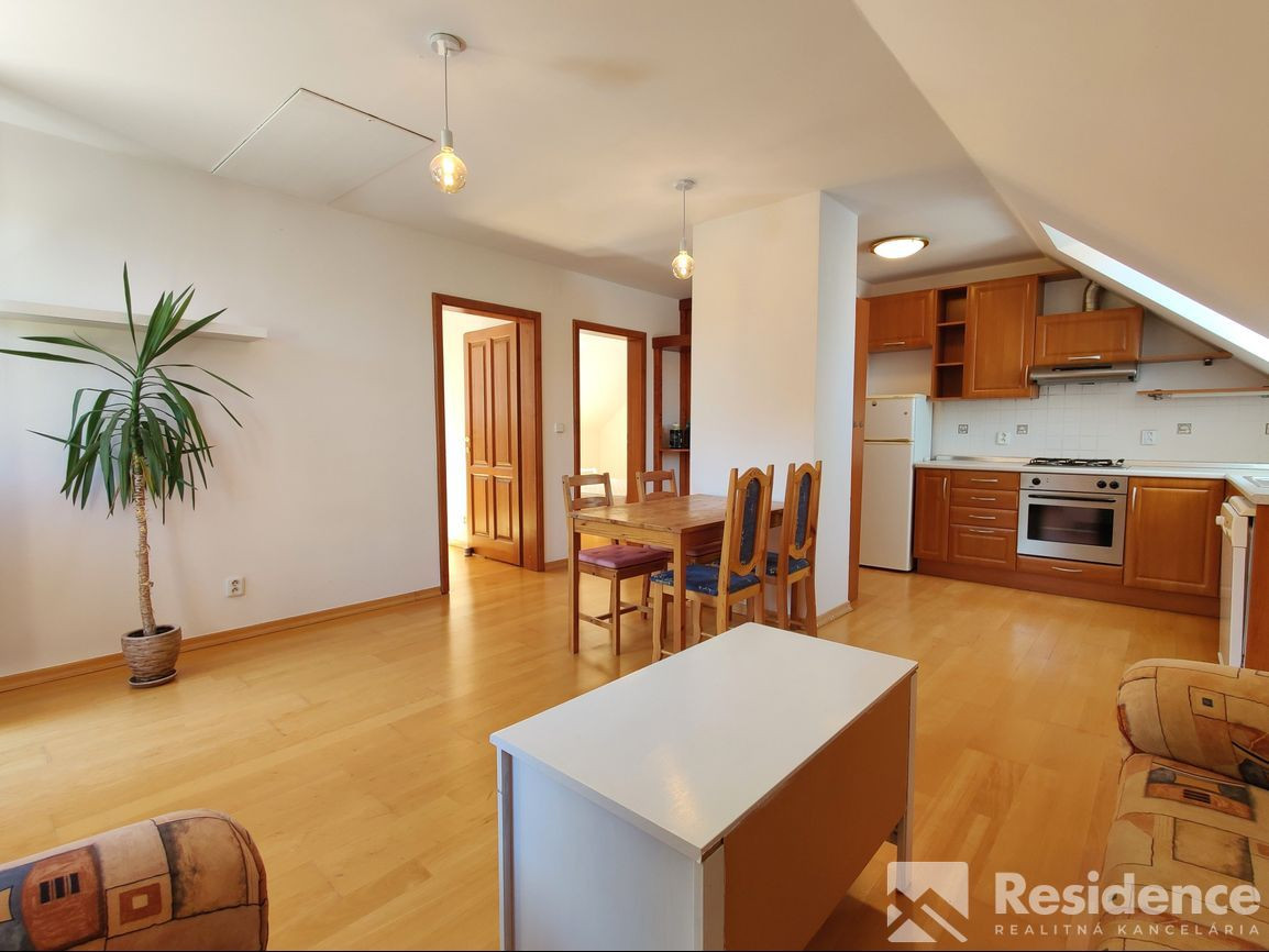 3 izbový byt na prenájom, centrum Liptovský Mikuláš