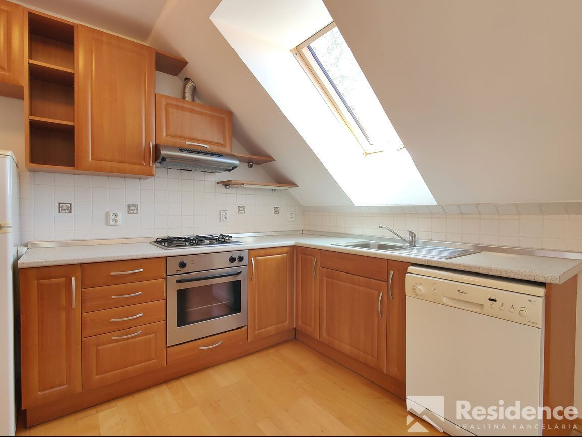 3 izbový byt na prenájom, centrum Liptovský Mikuláš