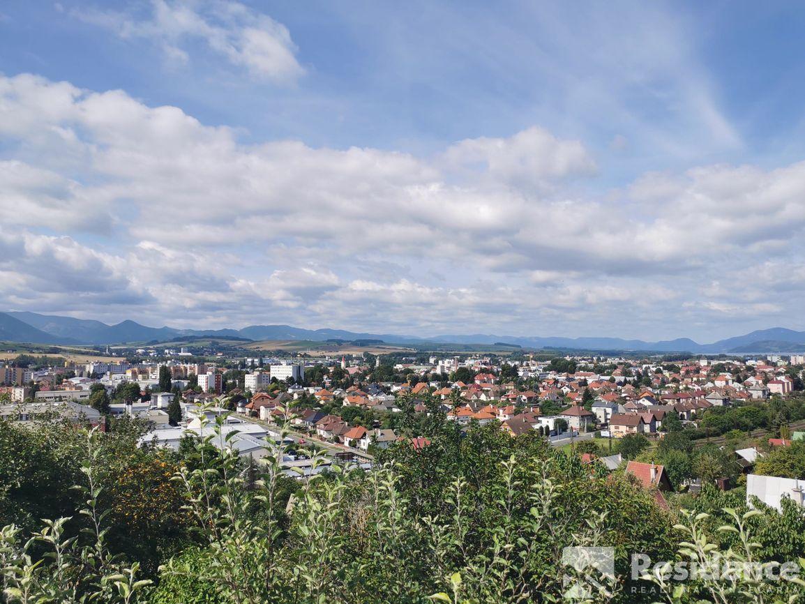 Na predaj záhradná chatka s krásnym výhľadom na mesto, Liptovský Mikuláš