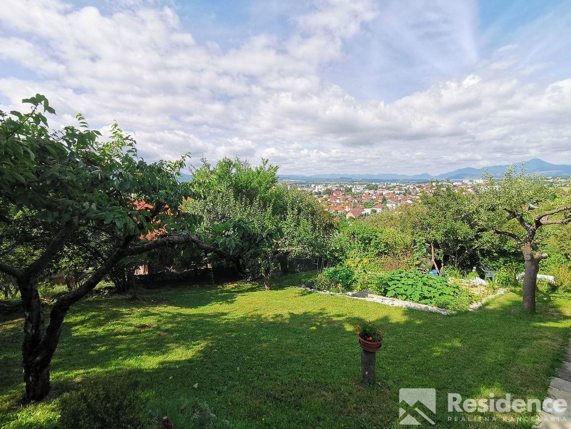 Na predaj záhradná chatka s krásnym výhľadom na mesto, Liptovský Mikuláš