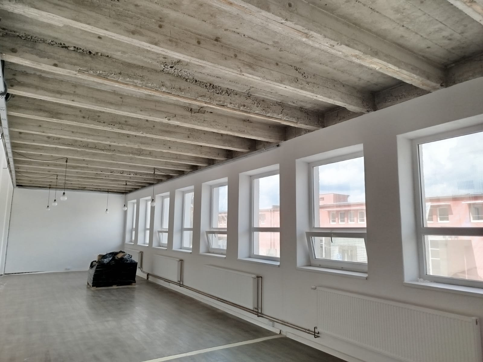 Štýlový industriálny priestor  – kancelárie podľa vašich predstáv