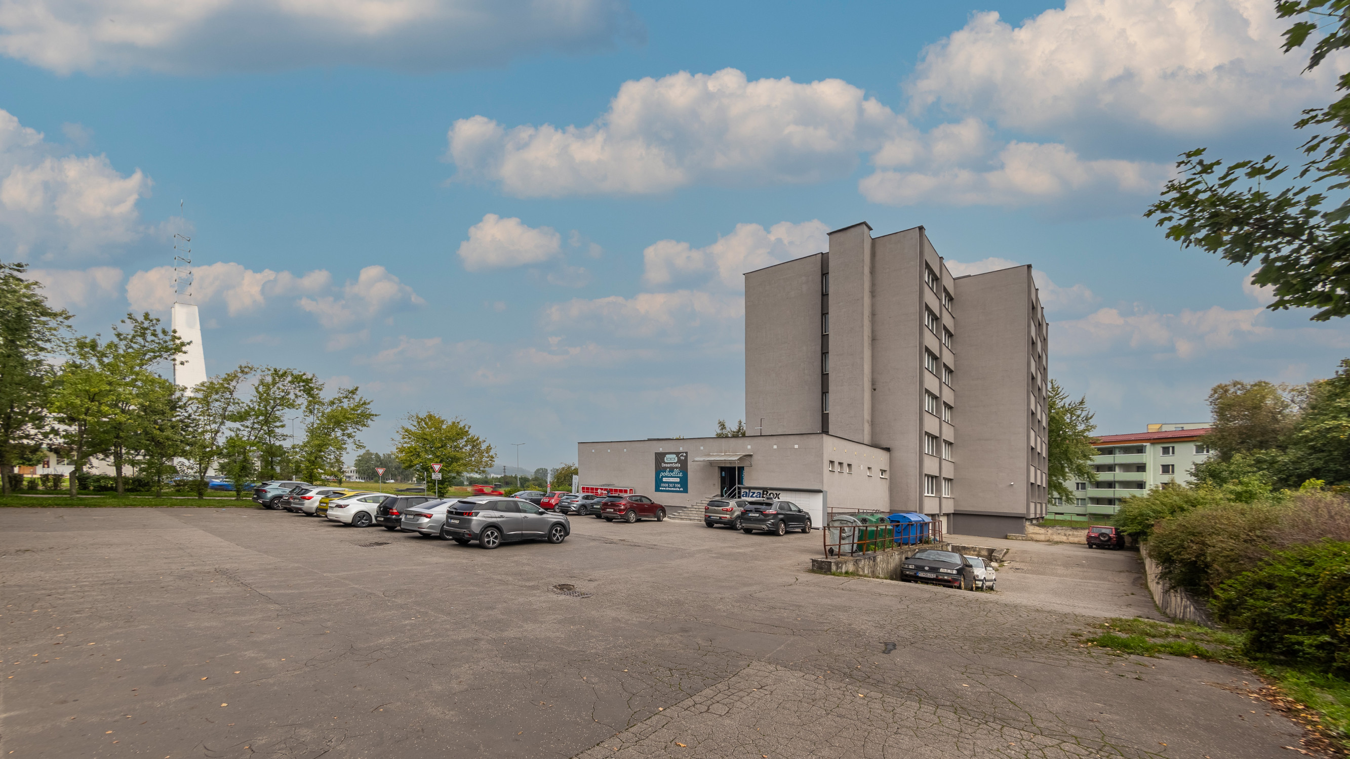 Obchodné priestory a kancelárie na prenájom – Martin, Sever