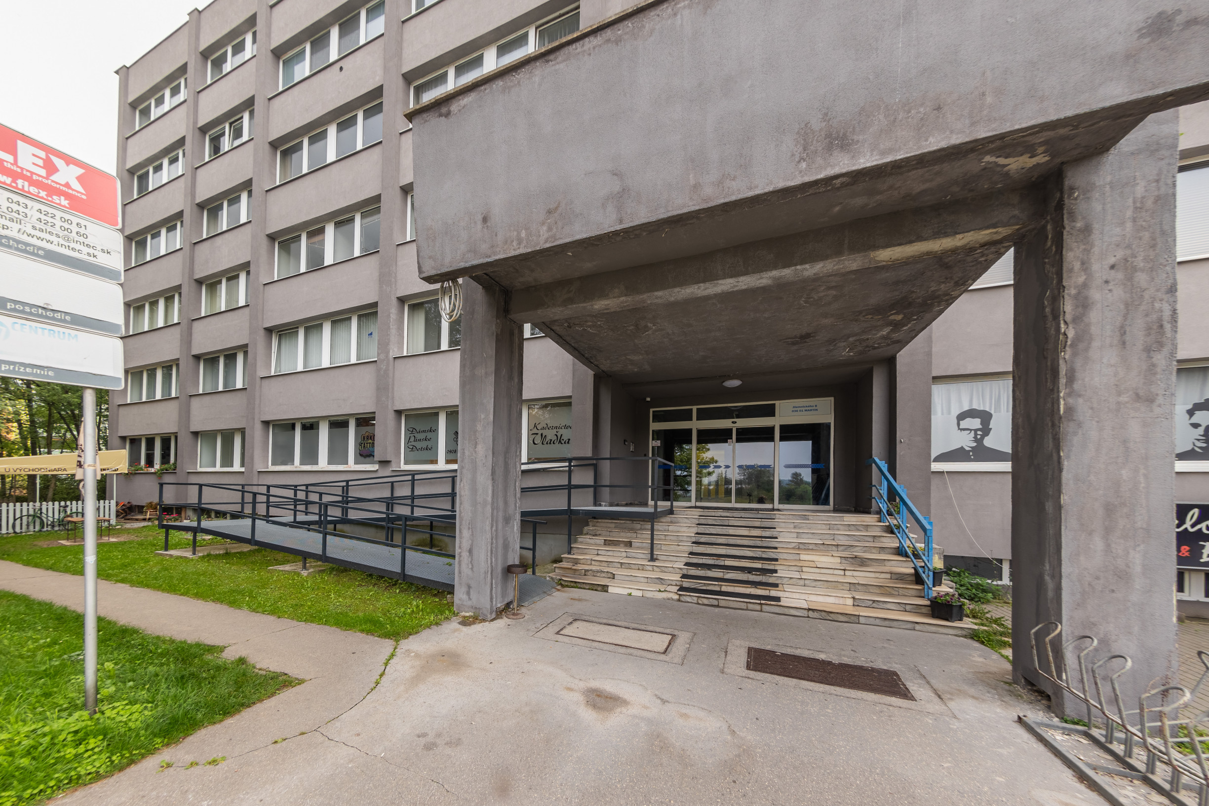 Obchodné priestory a kancelárie na prenájom – Martin, Sever