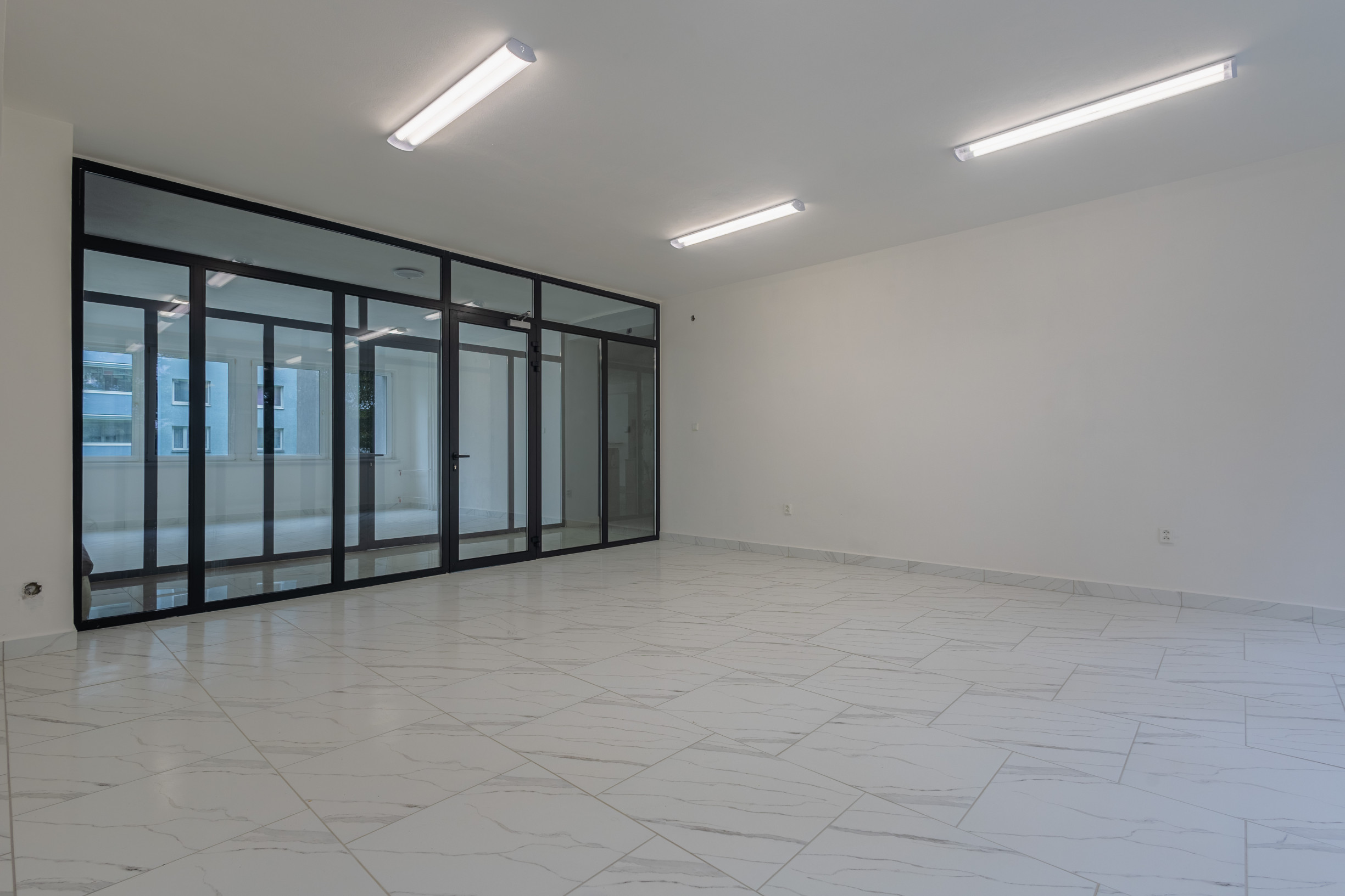 Obchodné priestory a kancelárie na prenájom – Martin, Sever