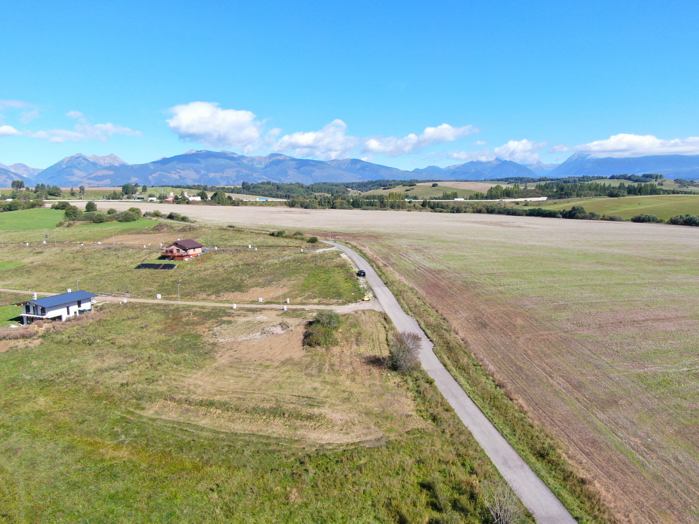 Posledný stavebný pozemok v Hybe – Peňažné  Výhľad na Tatry