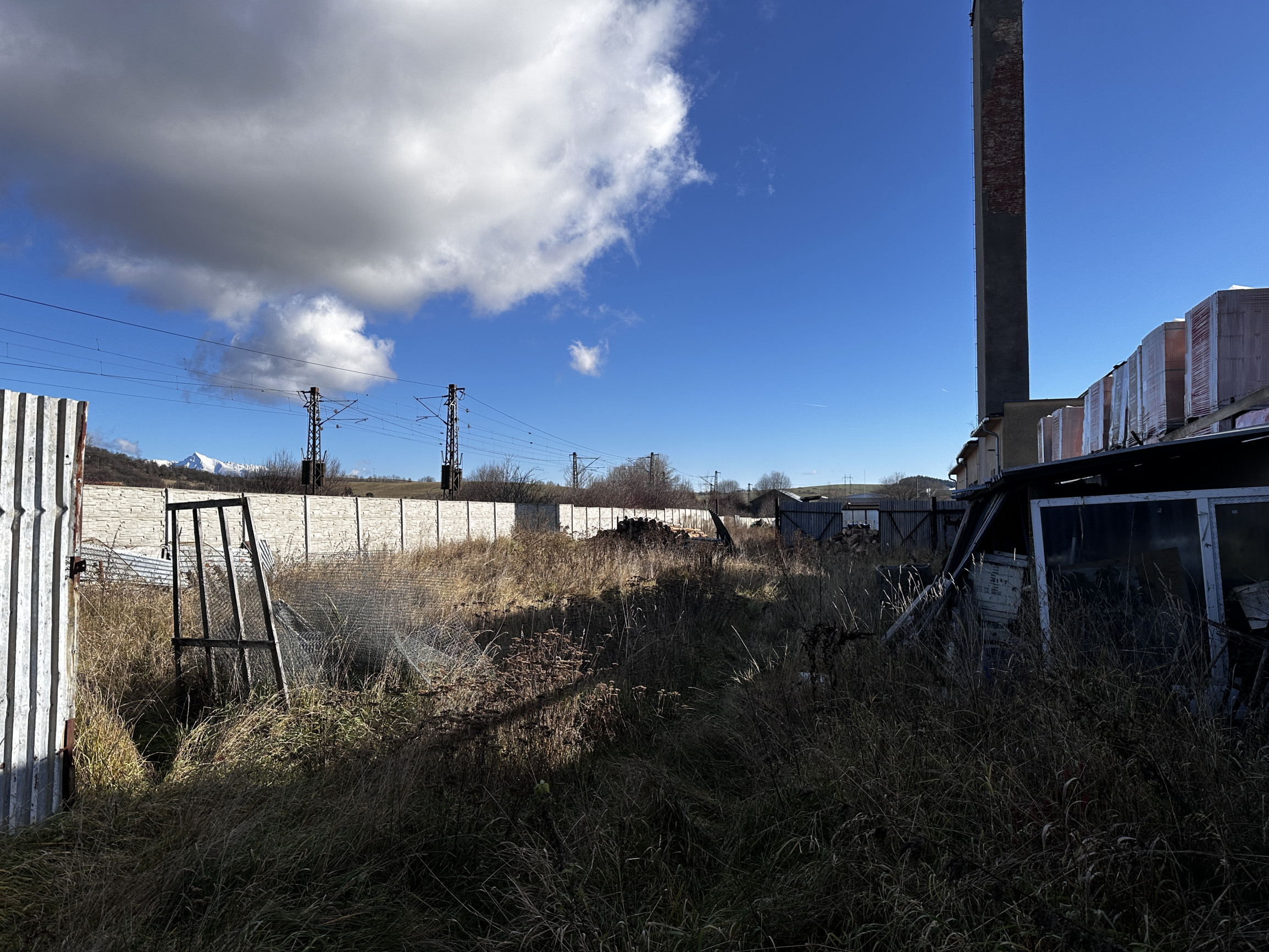 Prenájom 1 300 m² – skladový priestor na hlavnom ťahu Liptovský Mikuláš