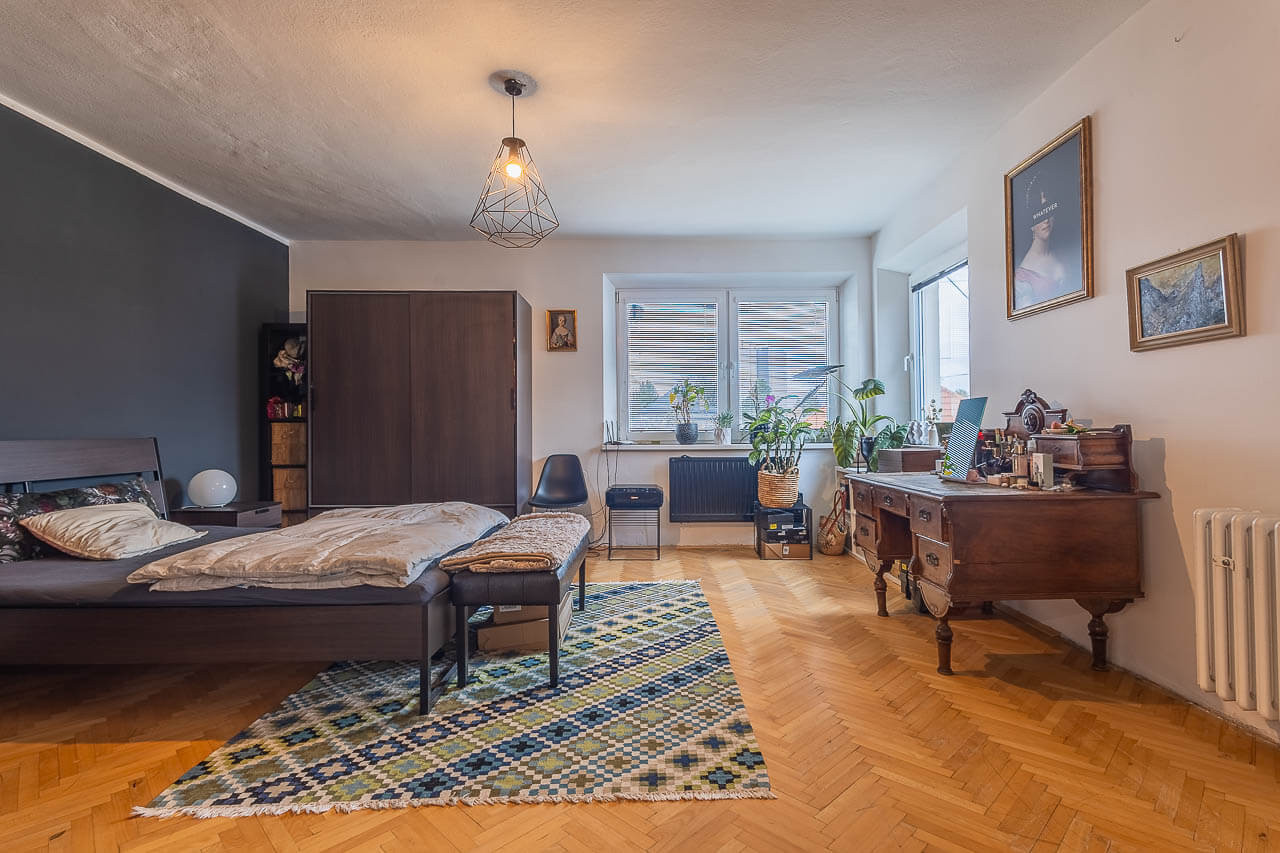 Priestranný byt s podkrovím – Liptovský Mikuláš