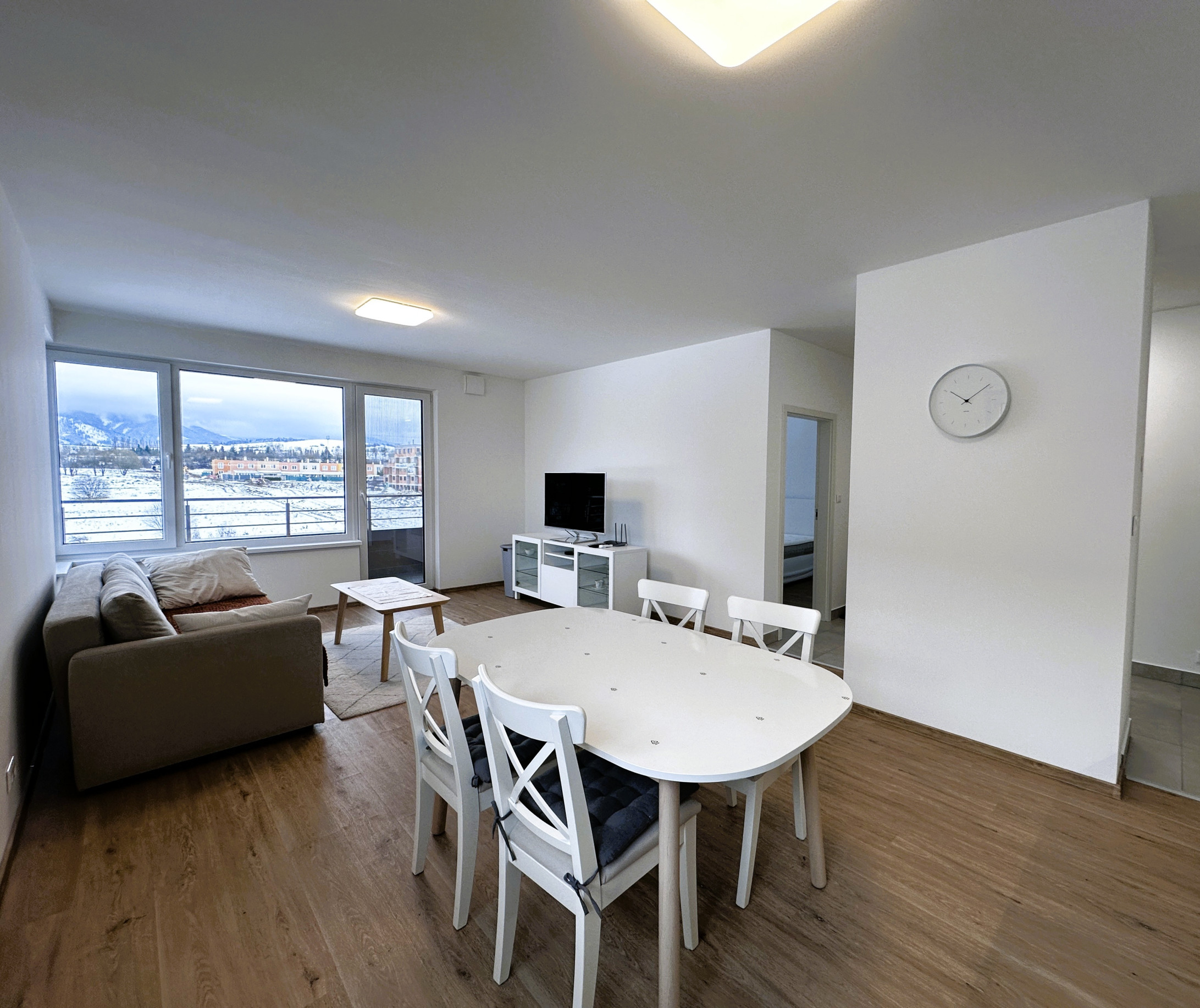 Prenájom: nový 2i byt + kryté parkovanie – Liptovský Mikuláš