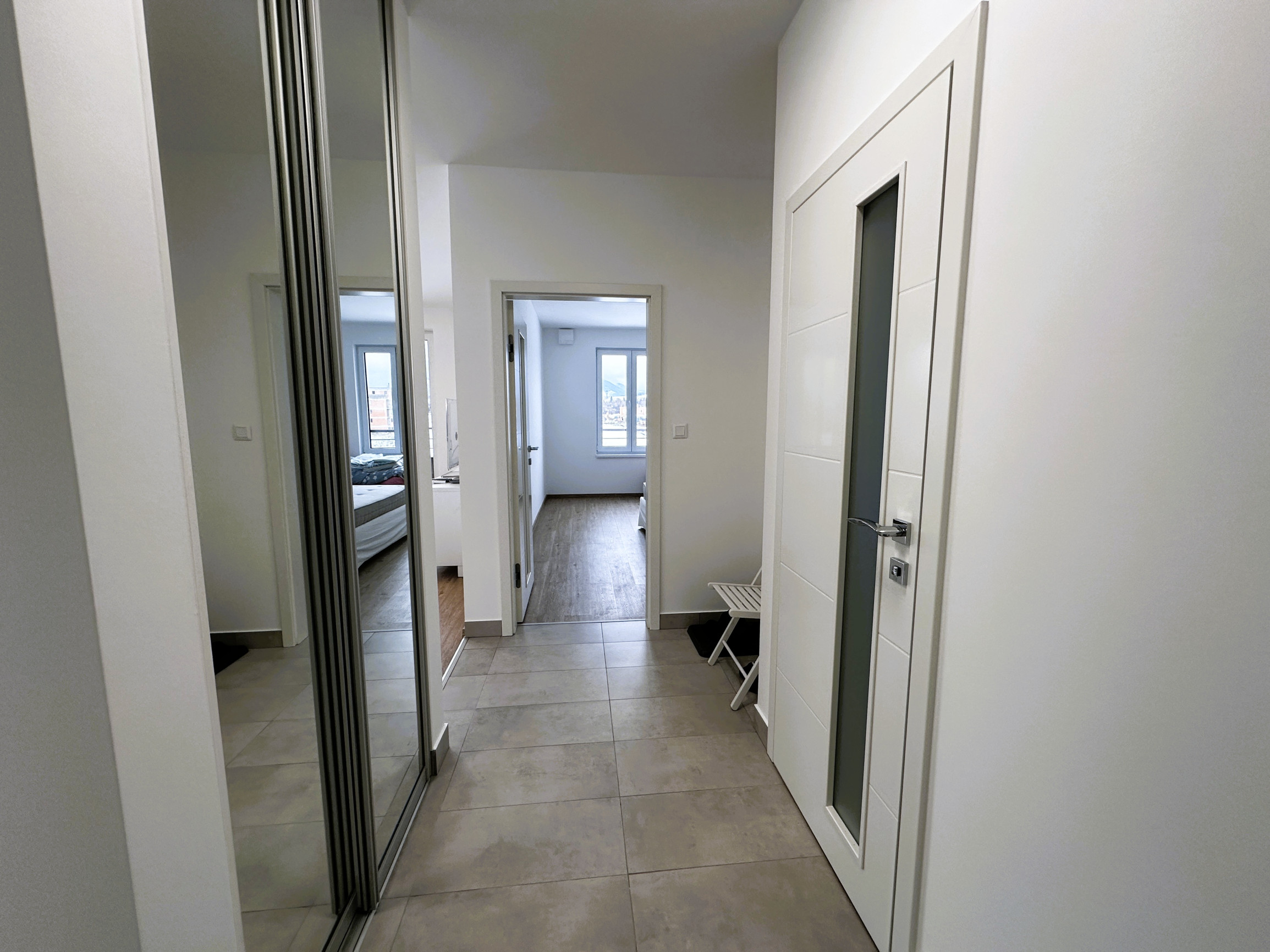 Prenájom: nový 2i byt + kryté parkovanie – Liptovský Mikuláš