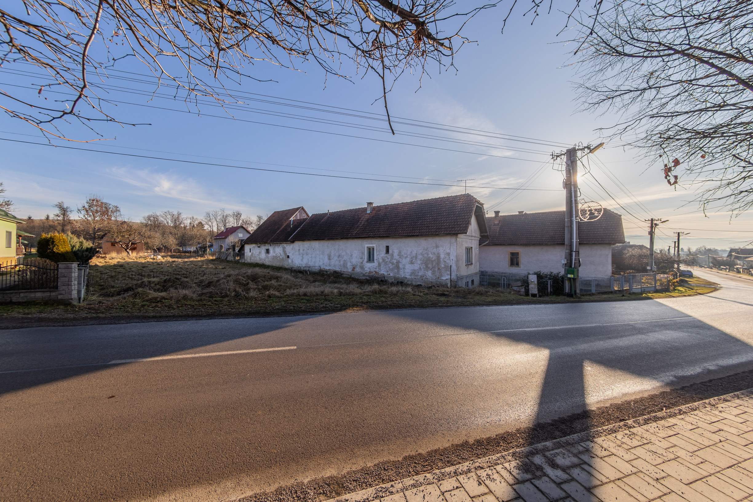 Rodinný dom v hrubej stavbe s pozemkom 2 152 m² Žiar/Liptov