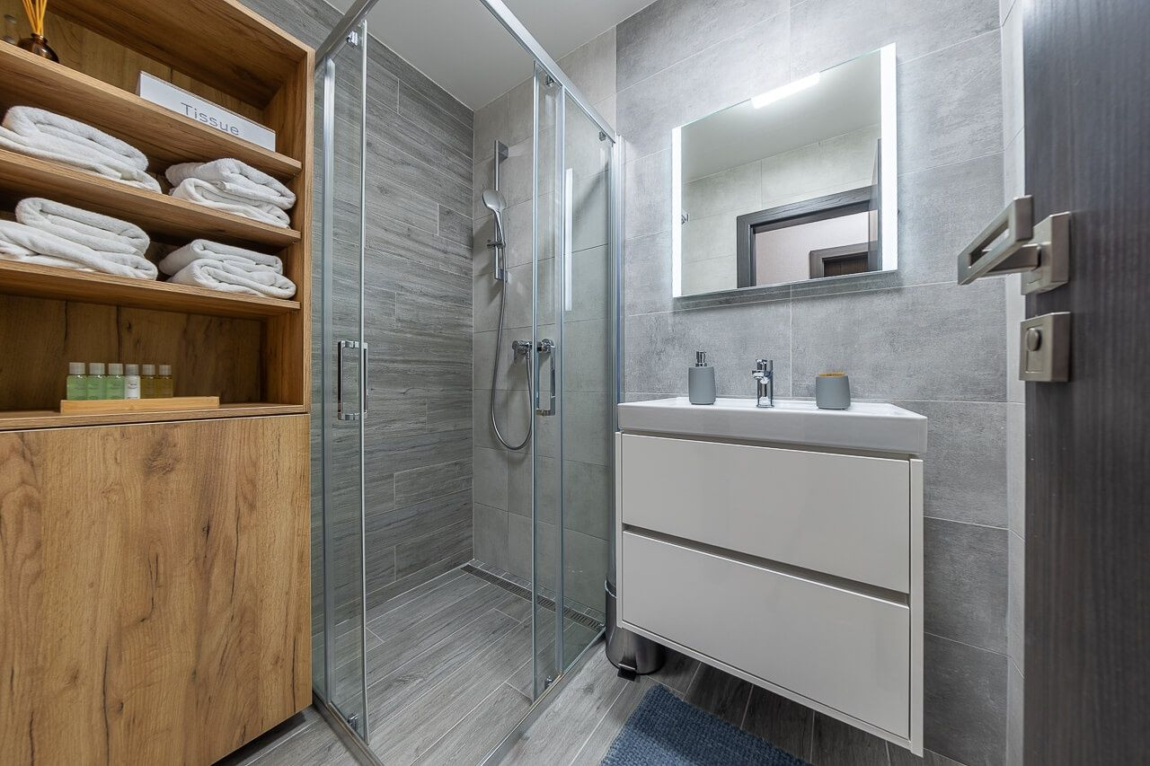 Luxusný horský dvojspálňový apartmán s parkovacím státím v lyžiarskom stredisku Jasná