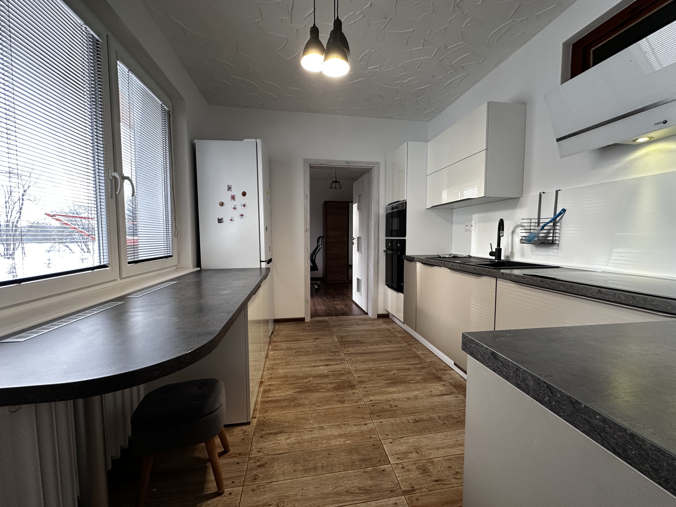 4-izbový byt na prenájom, komplet zariadený, LM