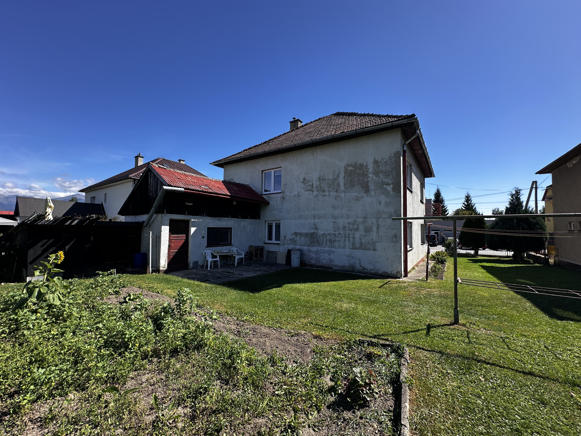 Rodinný dom s potenciálom penziónu v centre Liptovského Jána