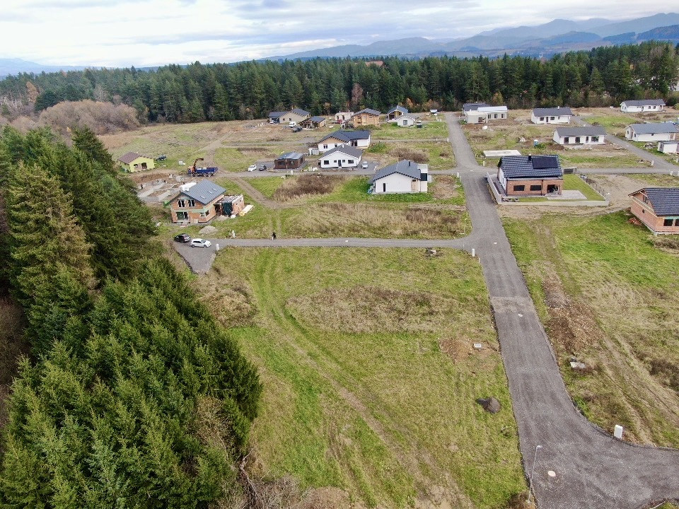 NOVÁ CENA | Pozemok na výstavbu domu pri lese – Jamník, 722 m²