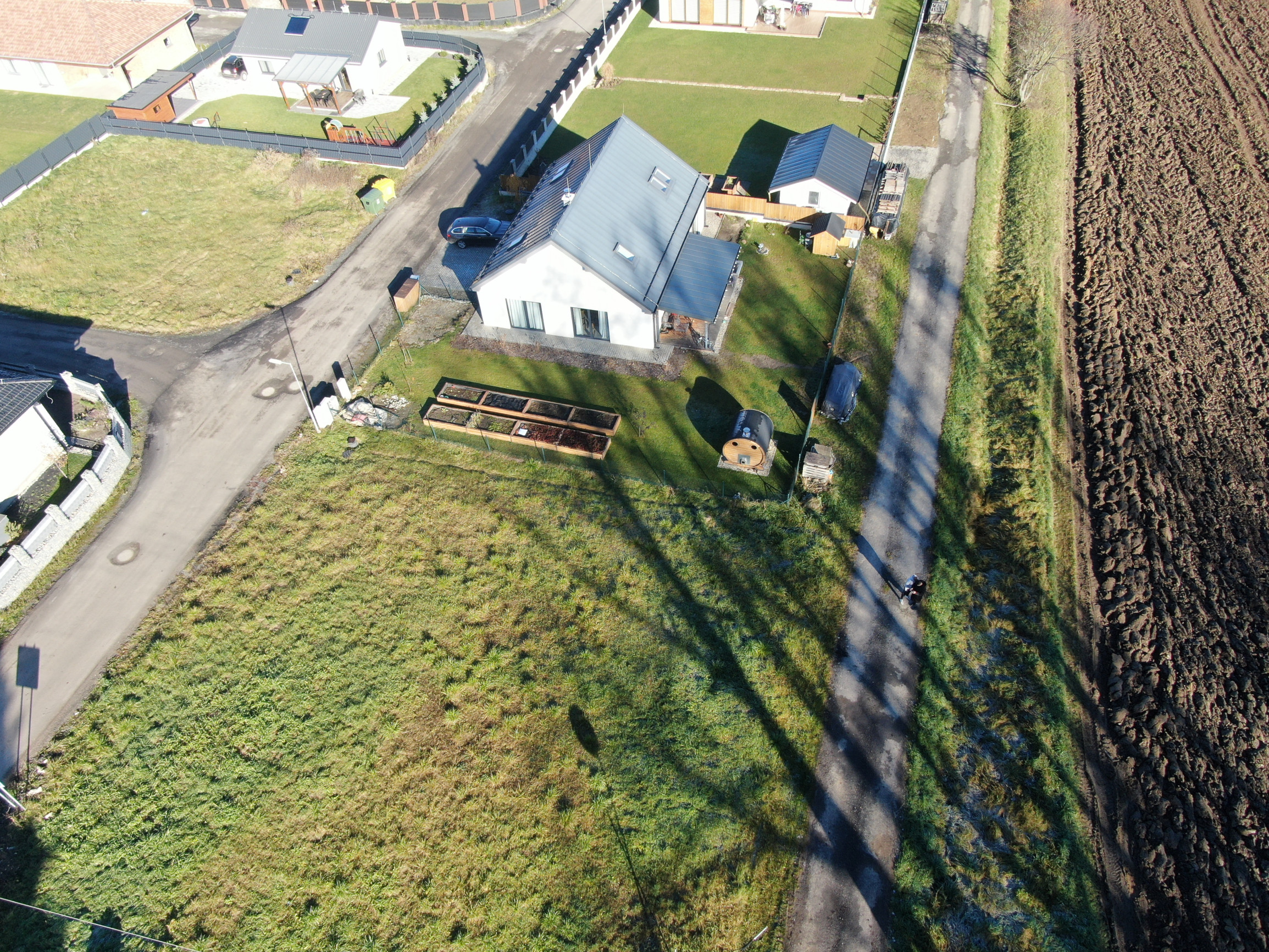 Slnečný stavebný pozemok s panoramatickým výhľadom – Závažná Poruba, Pod Poludnicou