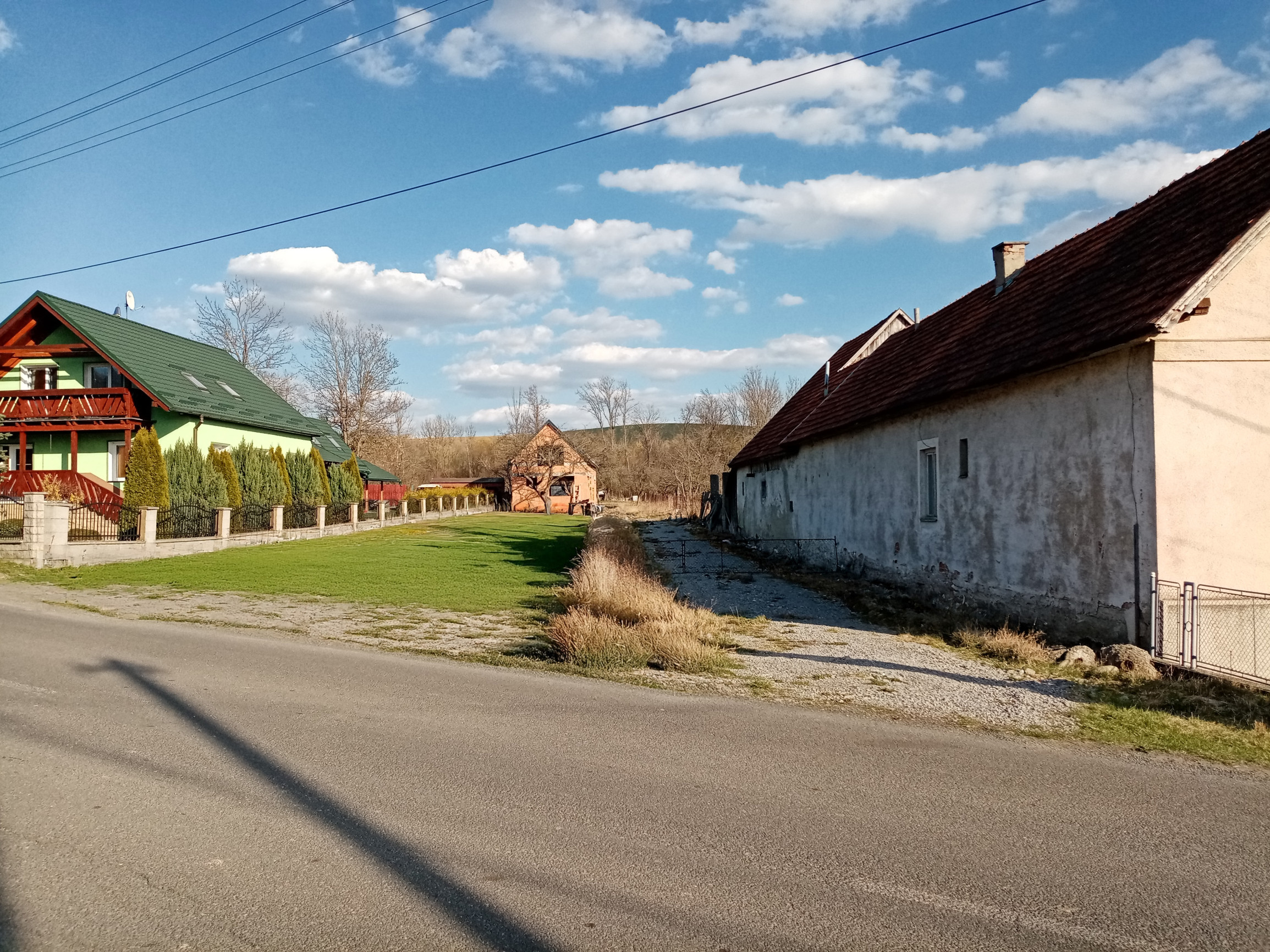 Rodinný dom v hrubej stavbe s pozemkom 2 152 m² Žiar/Liptov