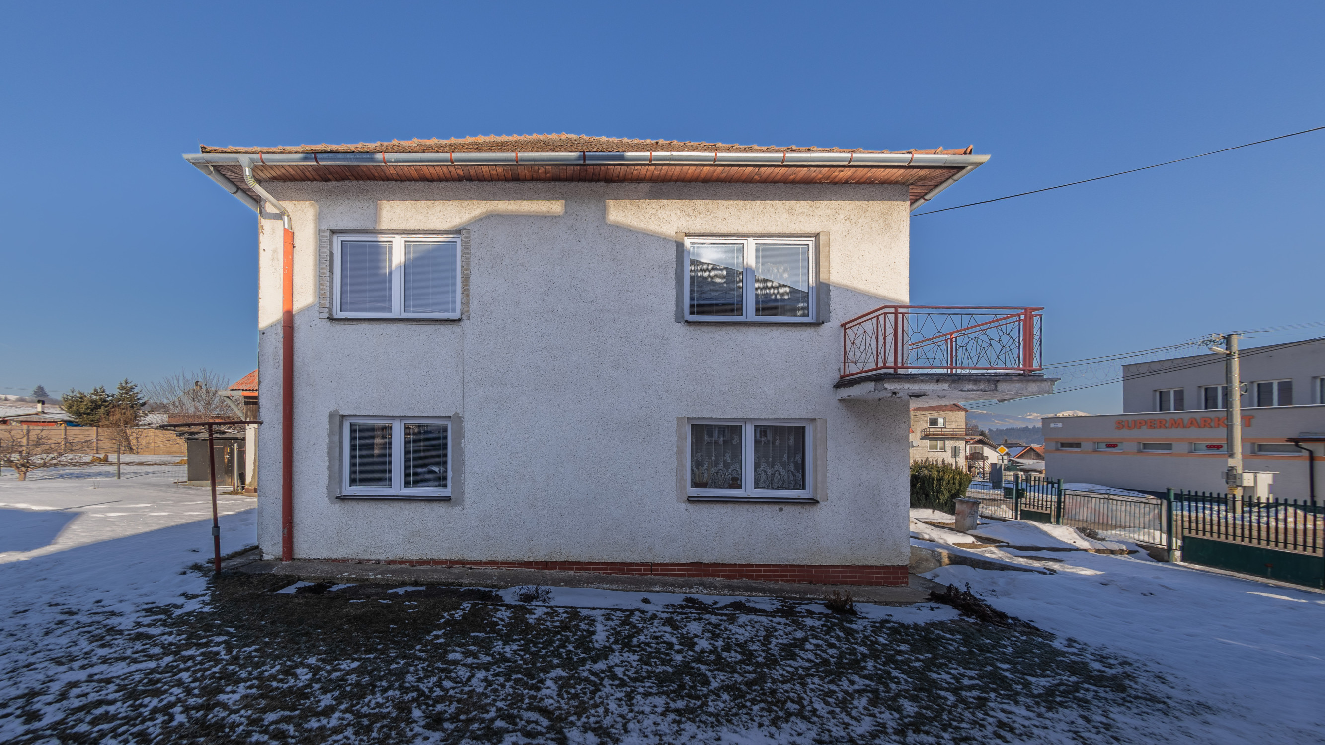 Znížená cena! Dom + veľký pozemok, výborná poloha /Liptov/