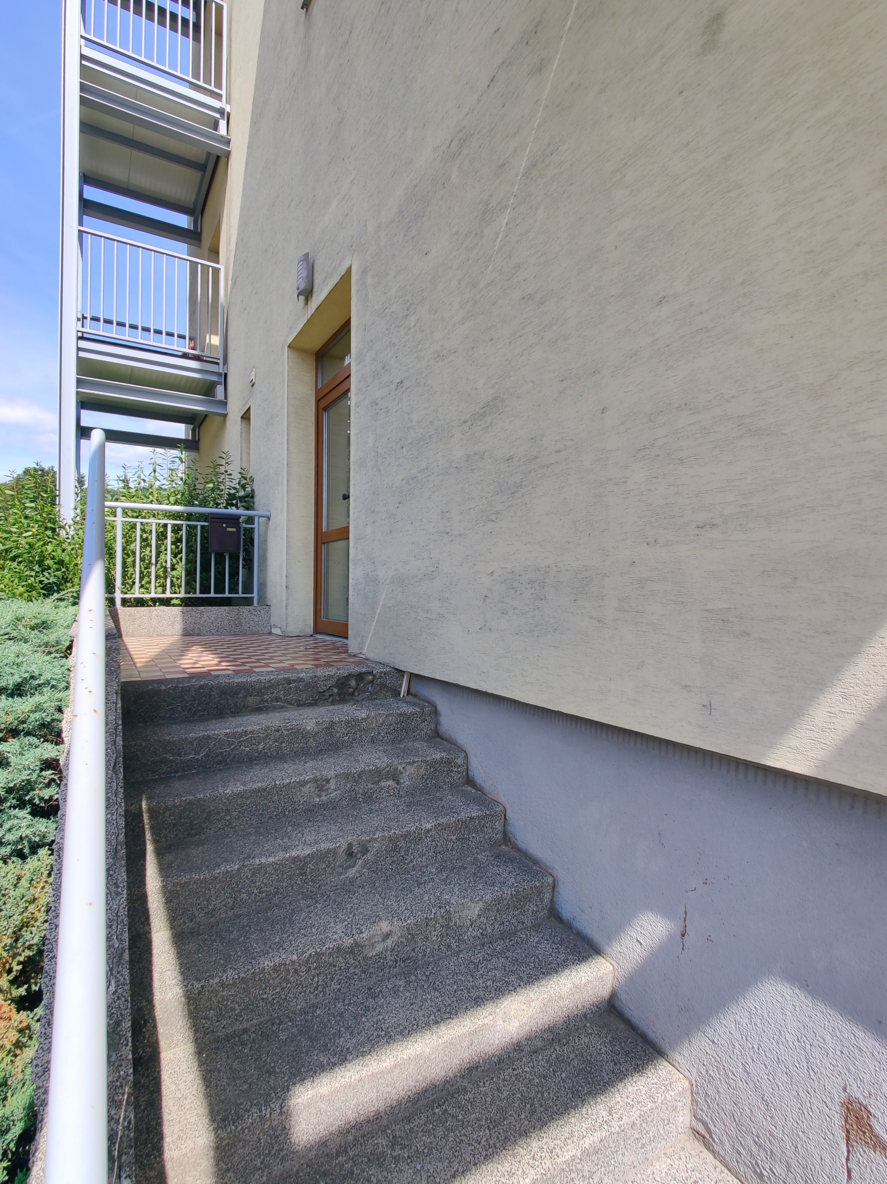 Veľkorysý 4 izbový byt na bývanie aj podnikanie