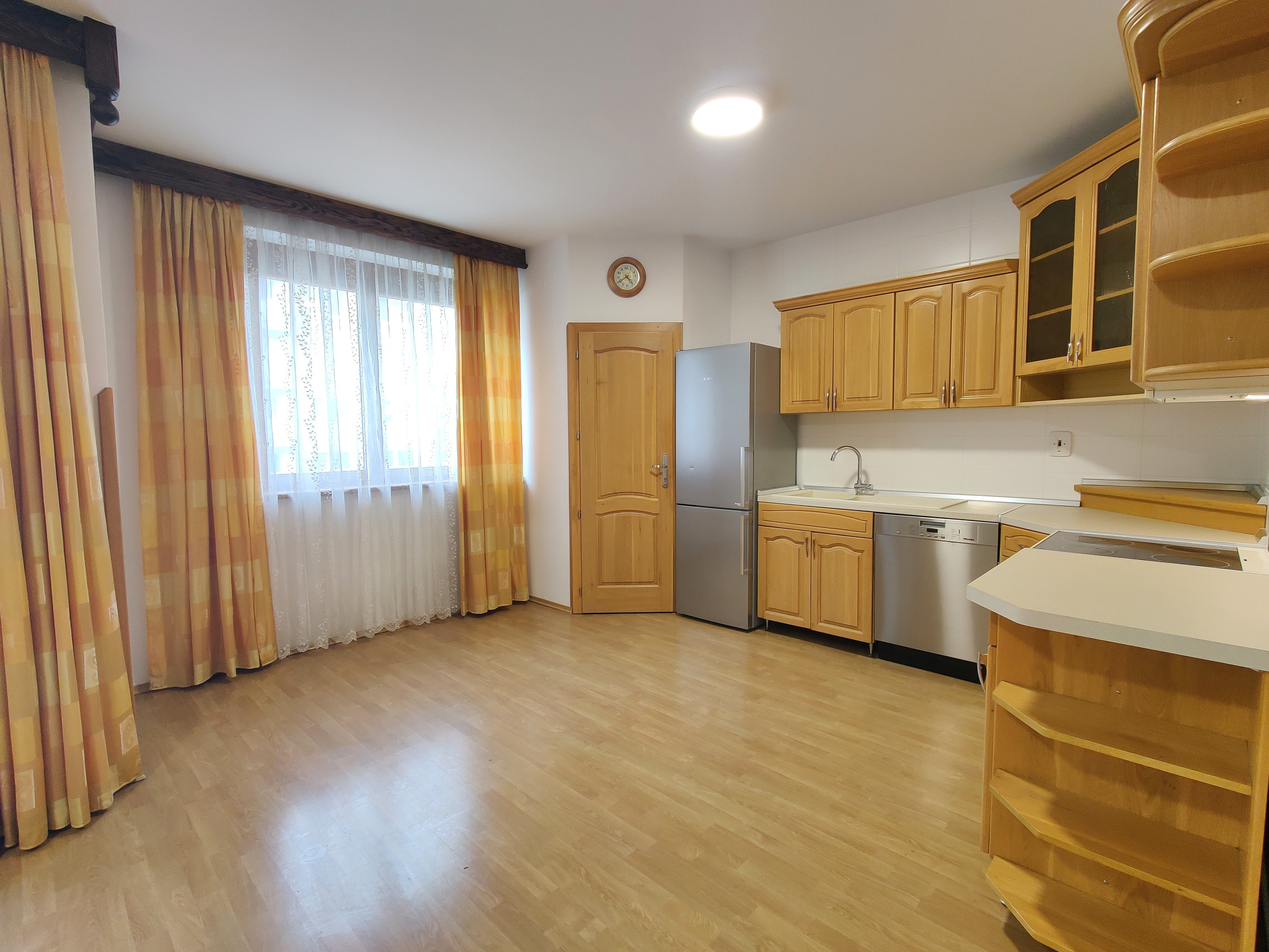 2-izbový byt na prenájom, Liptovský Mikuláš (Nábrežie)