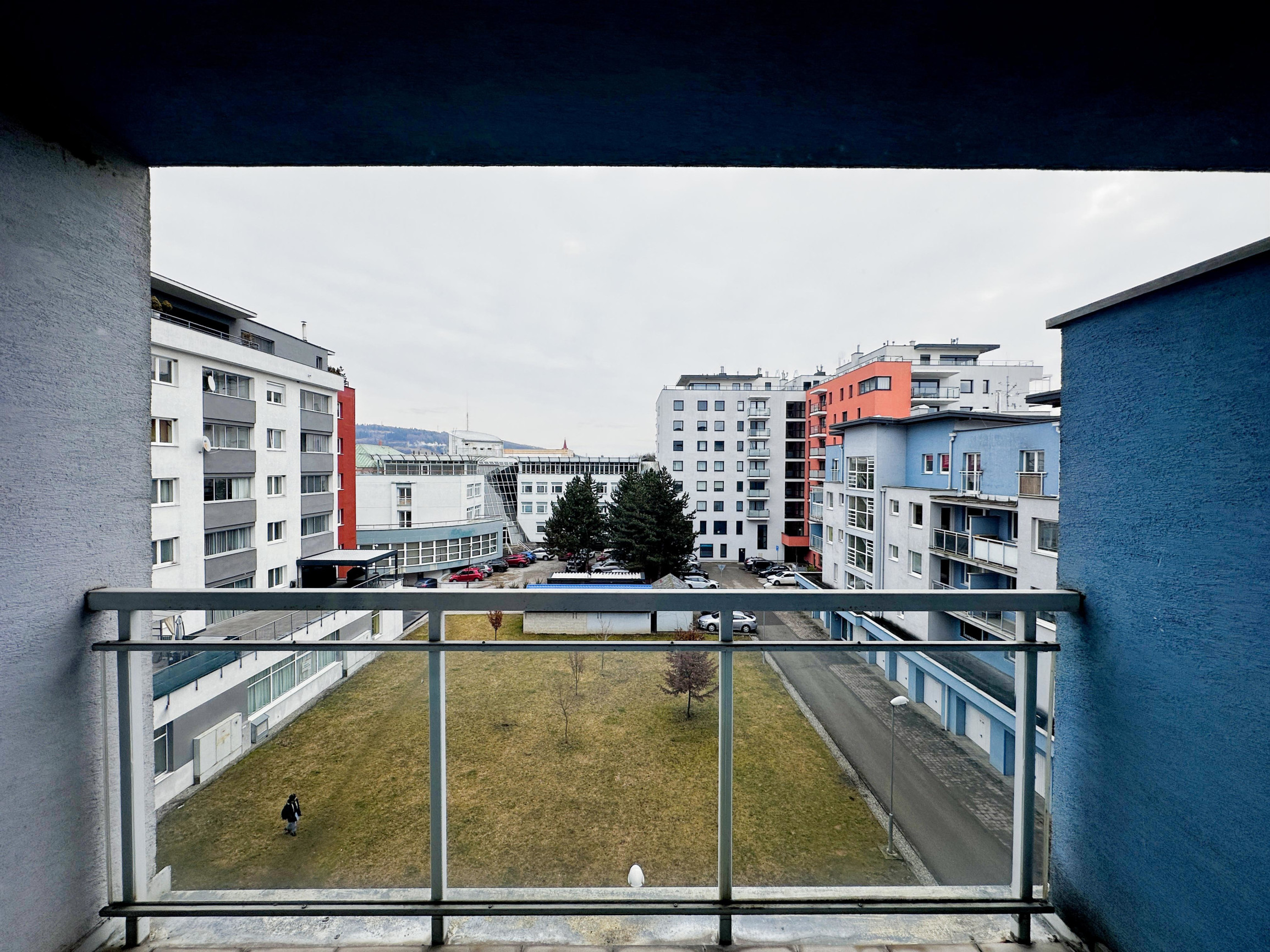 2i byt Liptovský Mikuláš centrum | 2 balkóny | zariadený