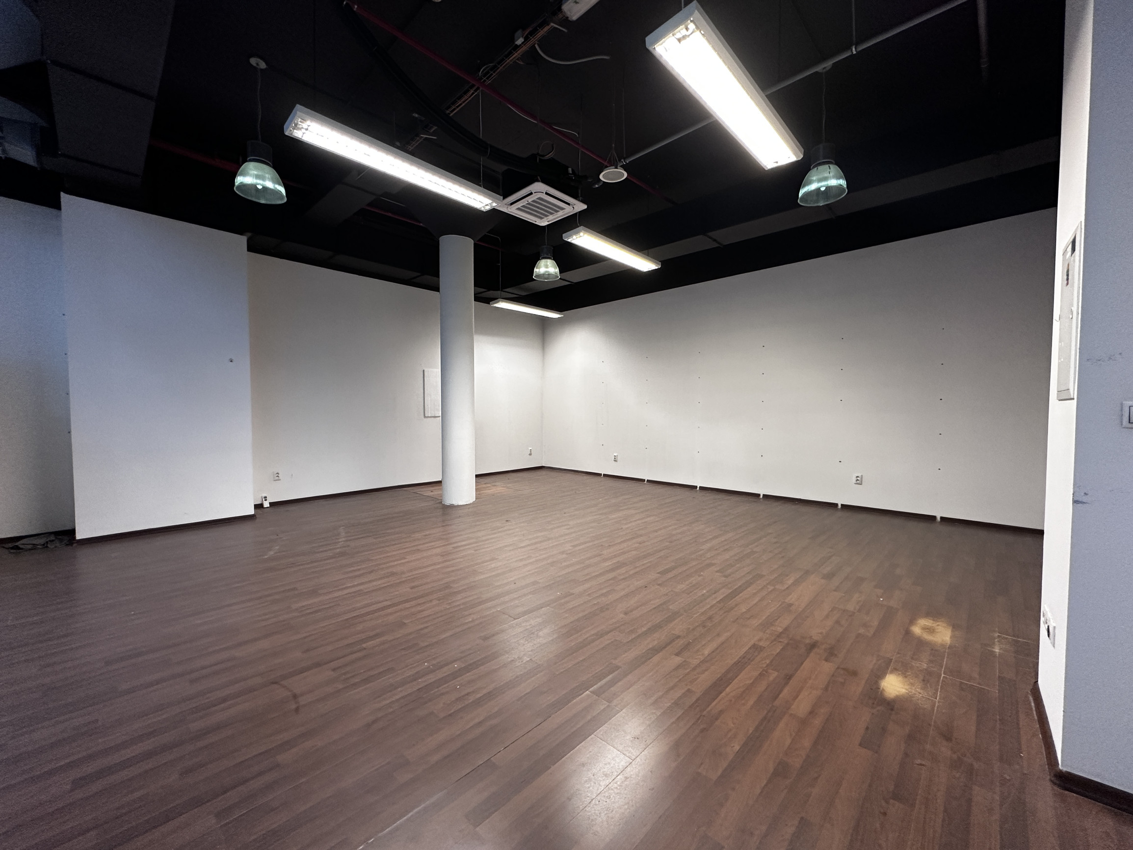 Obchodné priestory v Jasná Shopping City, Liptovský Mikuláš