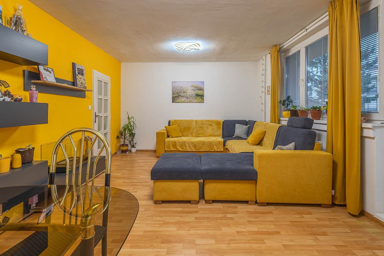 Veľký 2-izbový byt s dvomi balkónmi v krásnom prostredí – Palúdzka, Liptovský Mikuláš