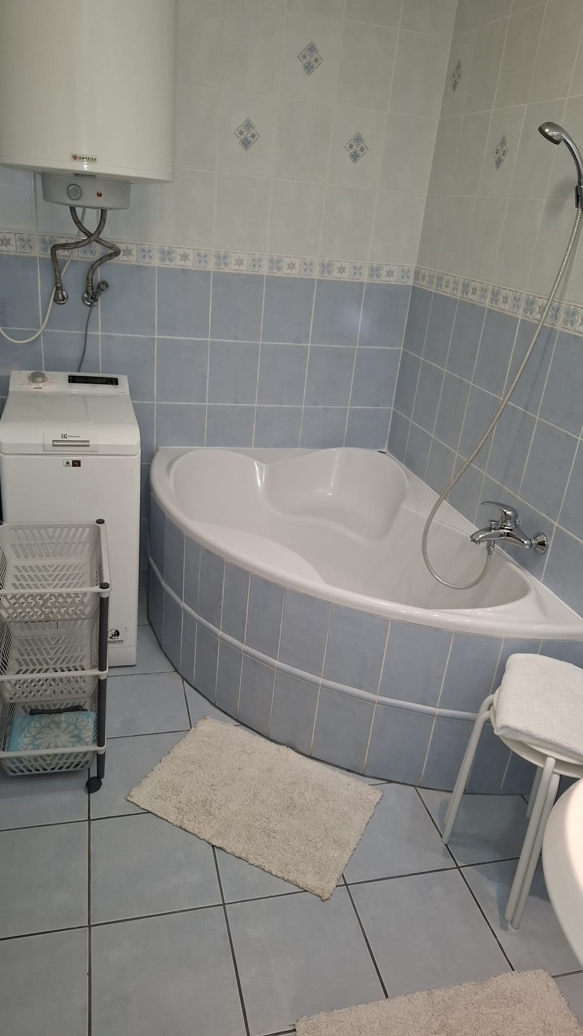 Na prenájom 2-izbový byt