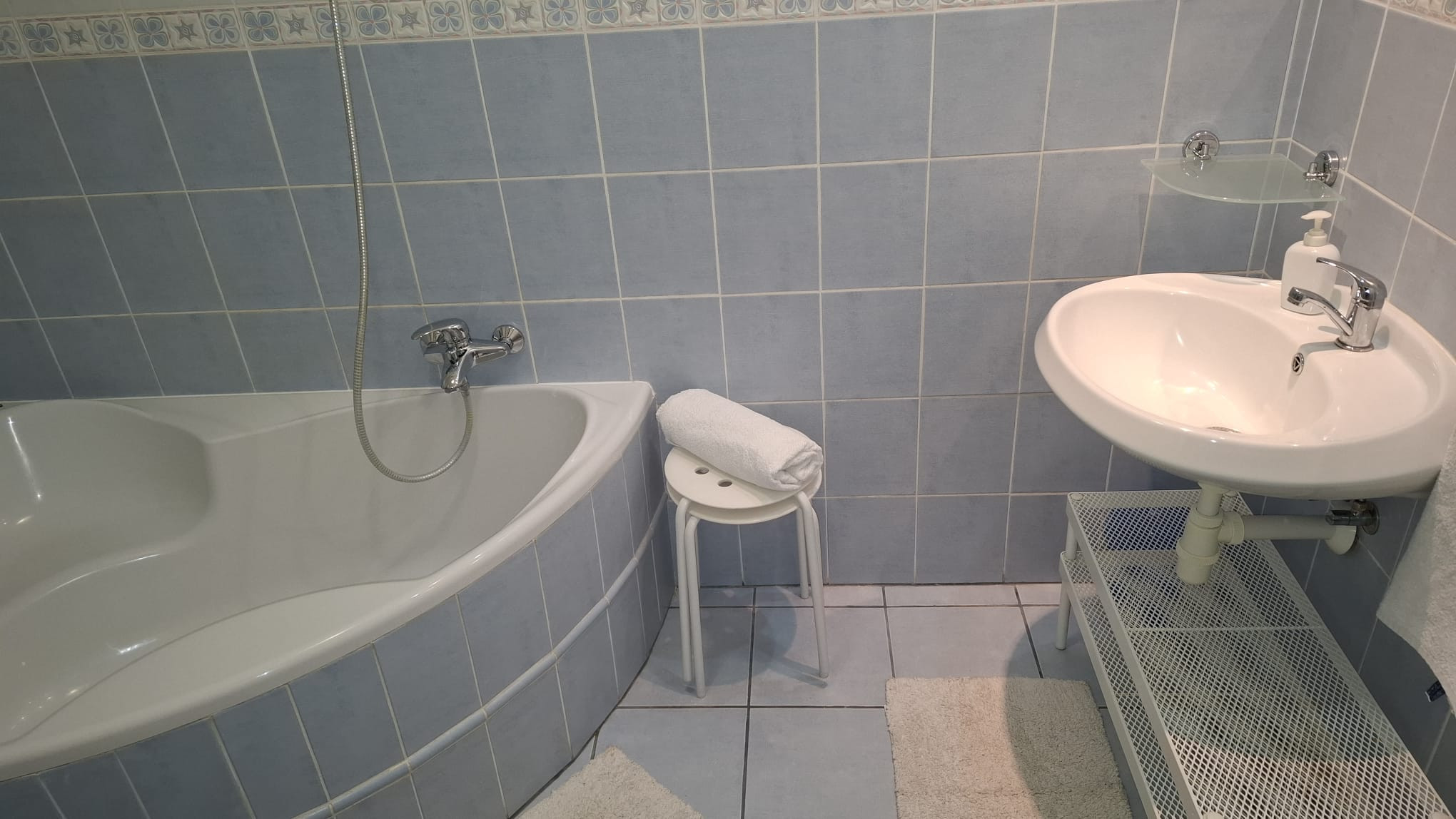 Na prenájom 2-izbový byt