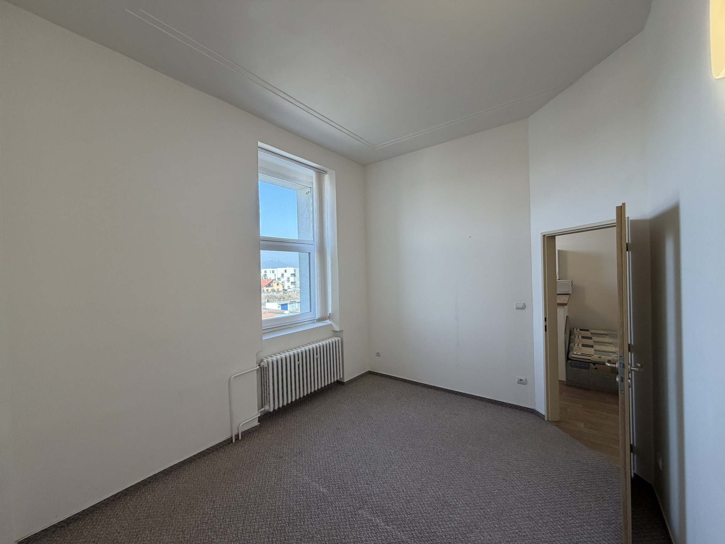 Na prenájom 2- izbový byt v Liptovskom Mikuláši