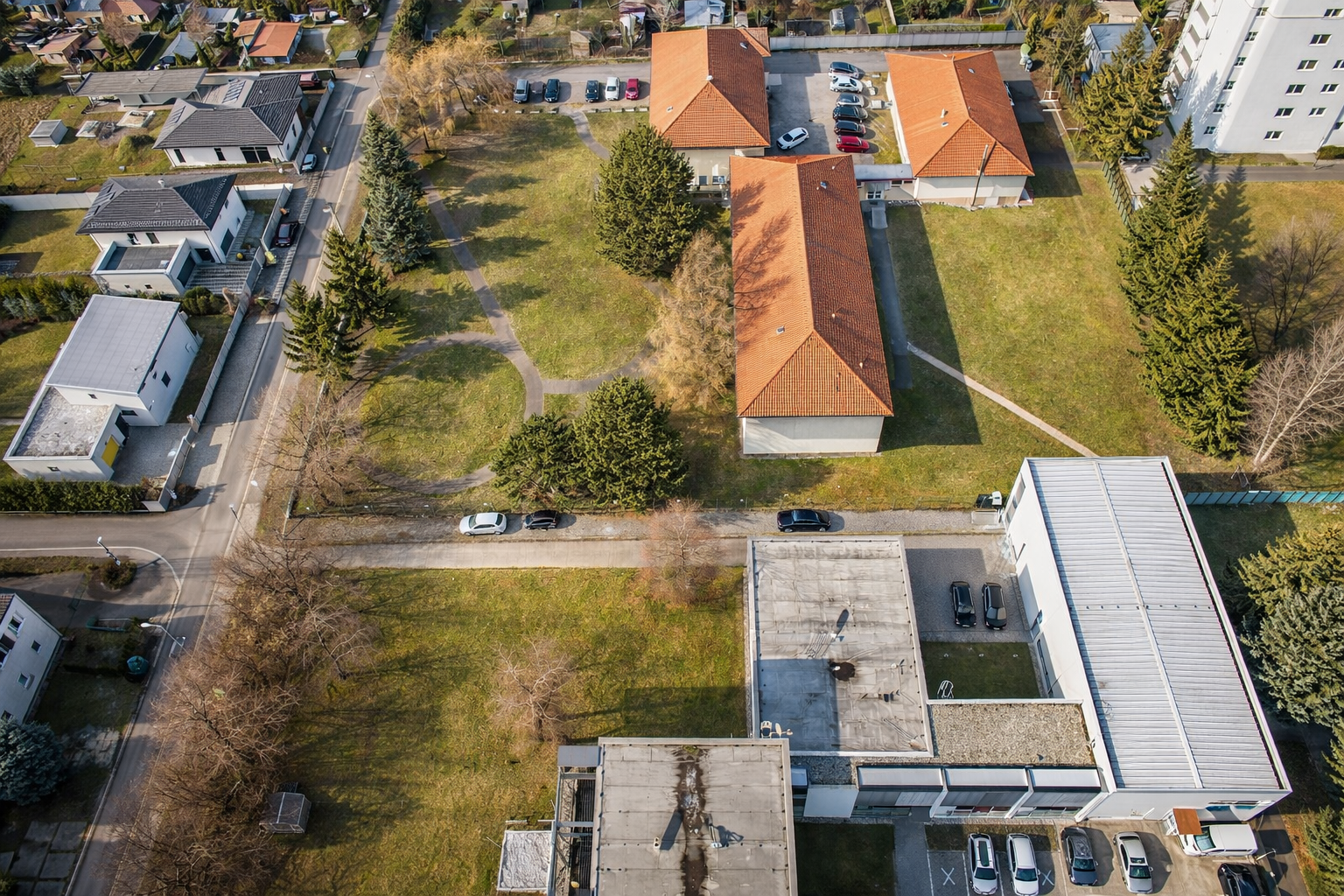 Prenájom haly 200 m² s možnosťou rozšírenia – Residence Real