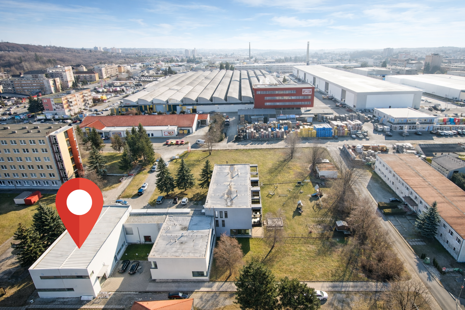 Prenájom haly 200 m² s možnosťou rozšírenia – Residence Real