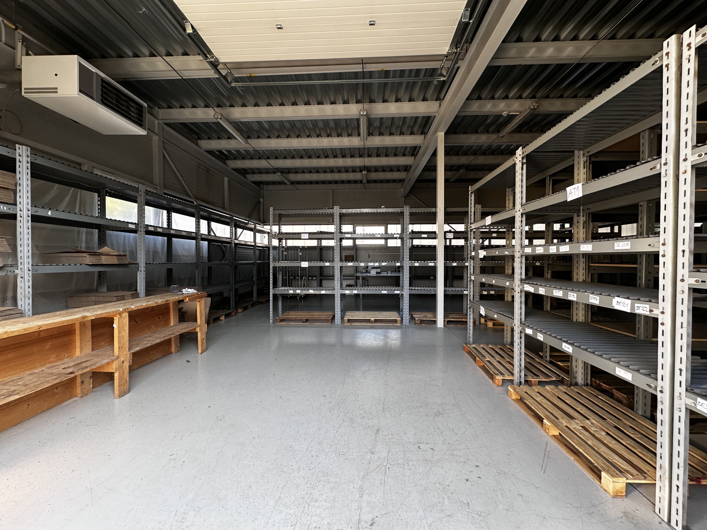 Prenájom haly 200 m² s možnosťou rozšírenia – Residence Real