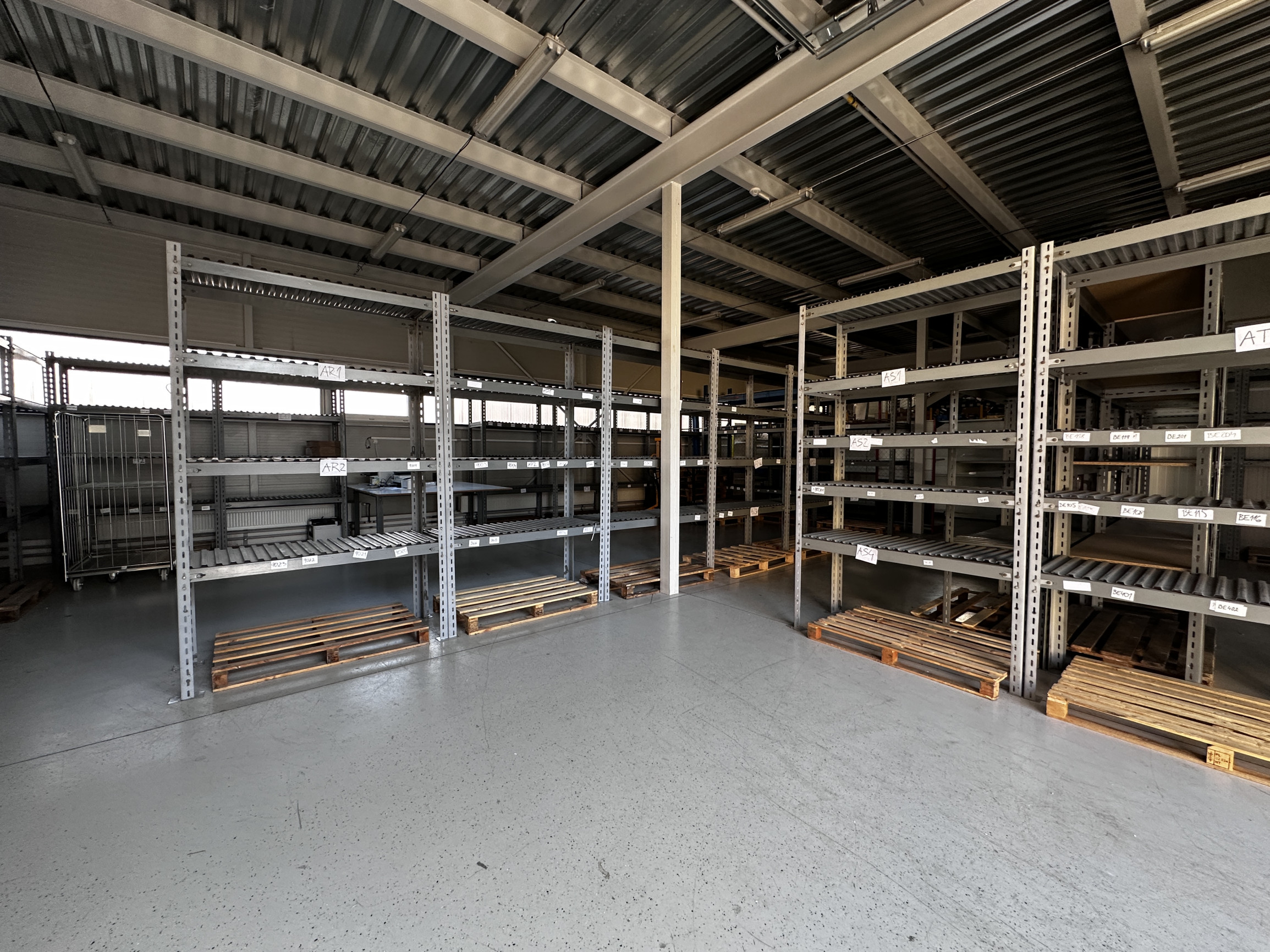 Prenájom haly 200 m² s možnosťou rozšírenia – Residence Real