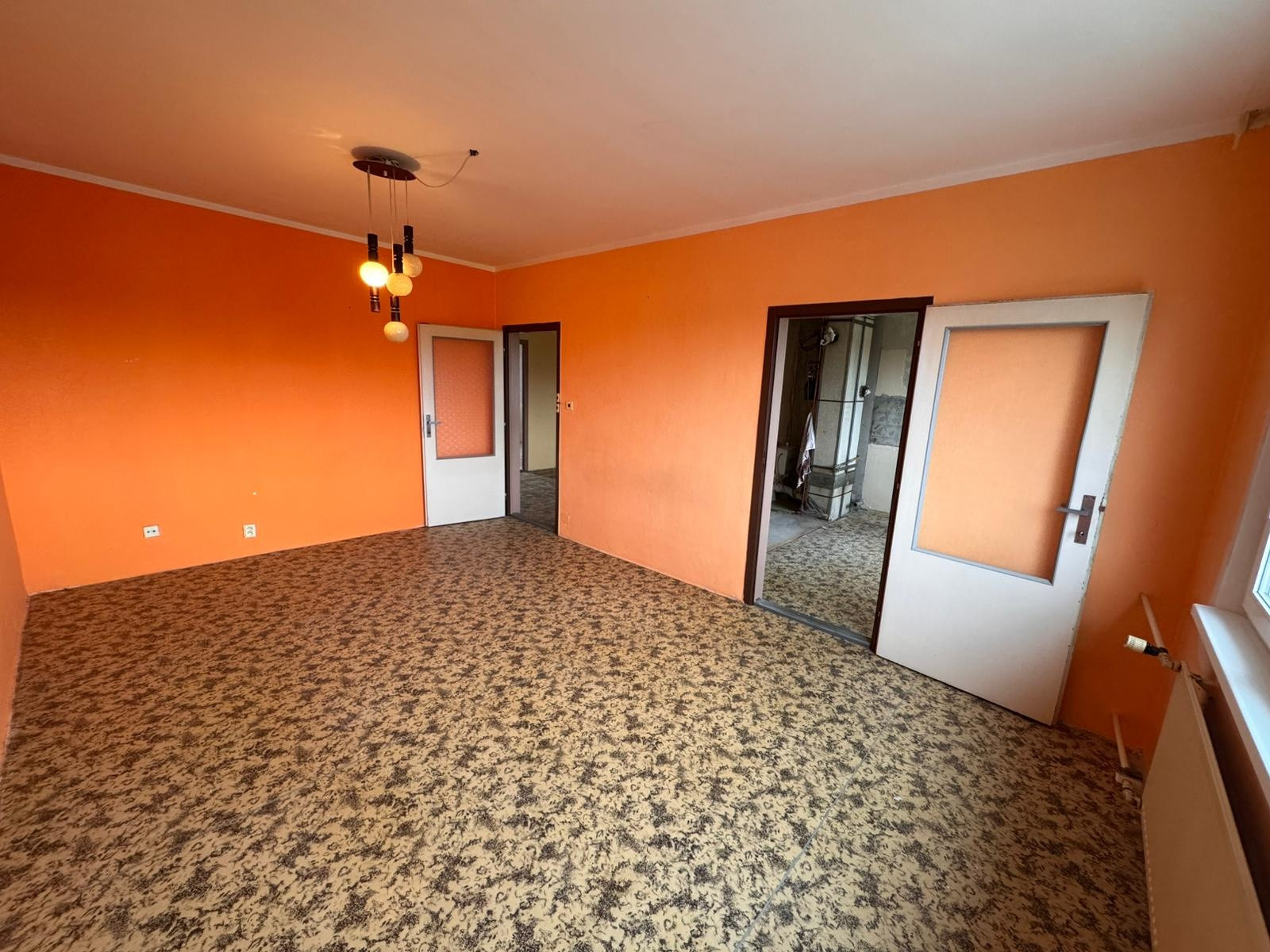 Priestranný 3-izbový byt v Liptovskom Hrádku na predaj